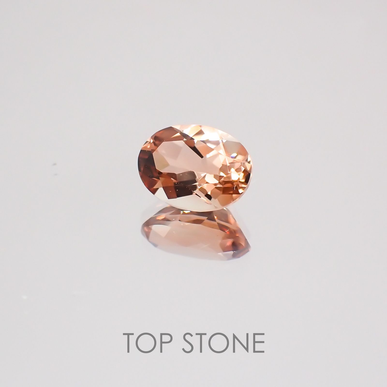 オレゴンサンストーン(宝石名ラブラドライト) アメリカ・オレゴン州産 0.90ct 識別済[21058892]7.4×5.3mm前後