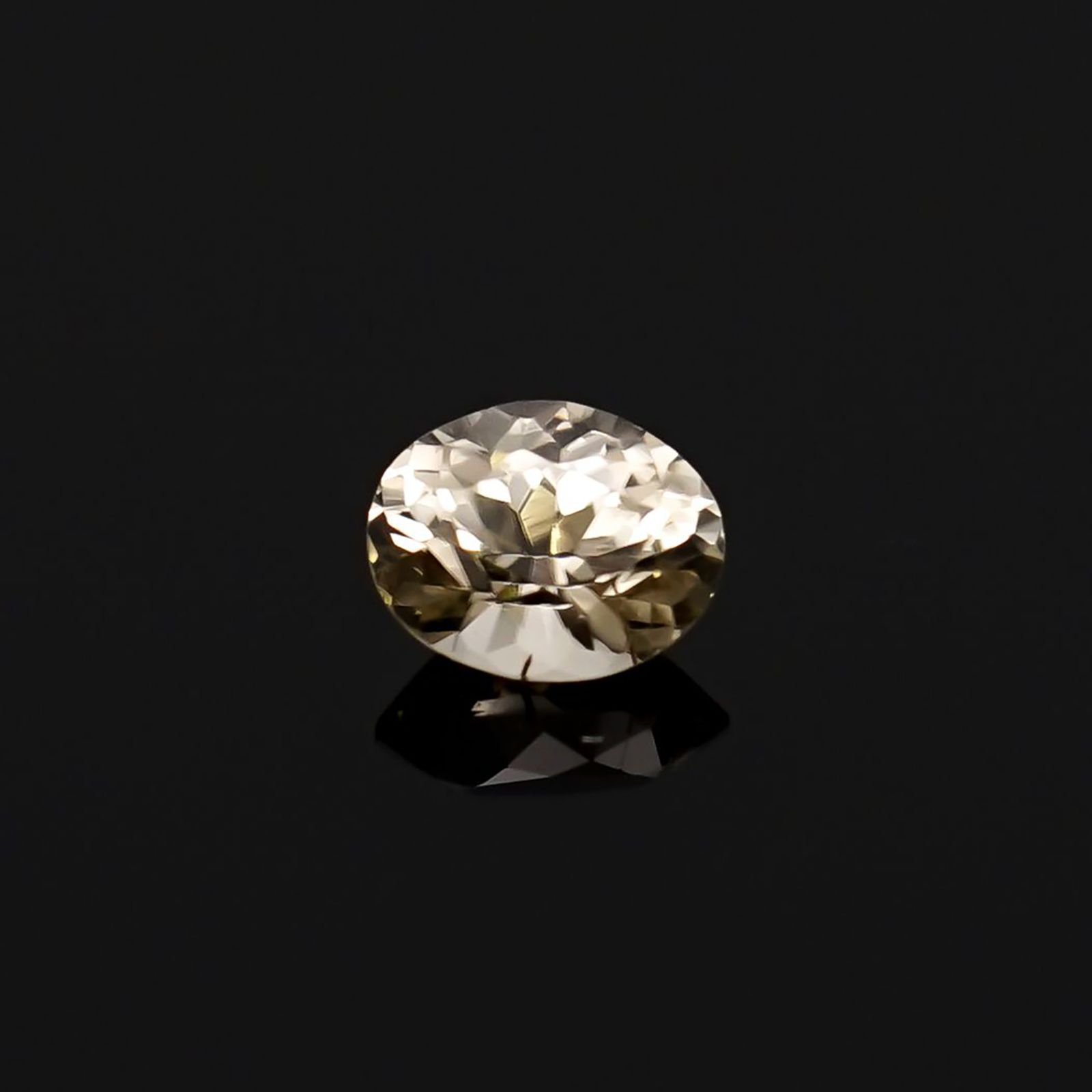 シンハライト スリランカ産 0.44ct[230119780]5x4mm前後