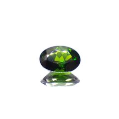 クロムダイオプサイド(宝石名クロム・ダイオプサイド)ロシア産 0.88ct 識別済[231023898]7.5x5.1mm前後