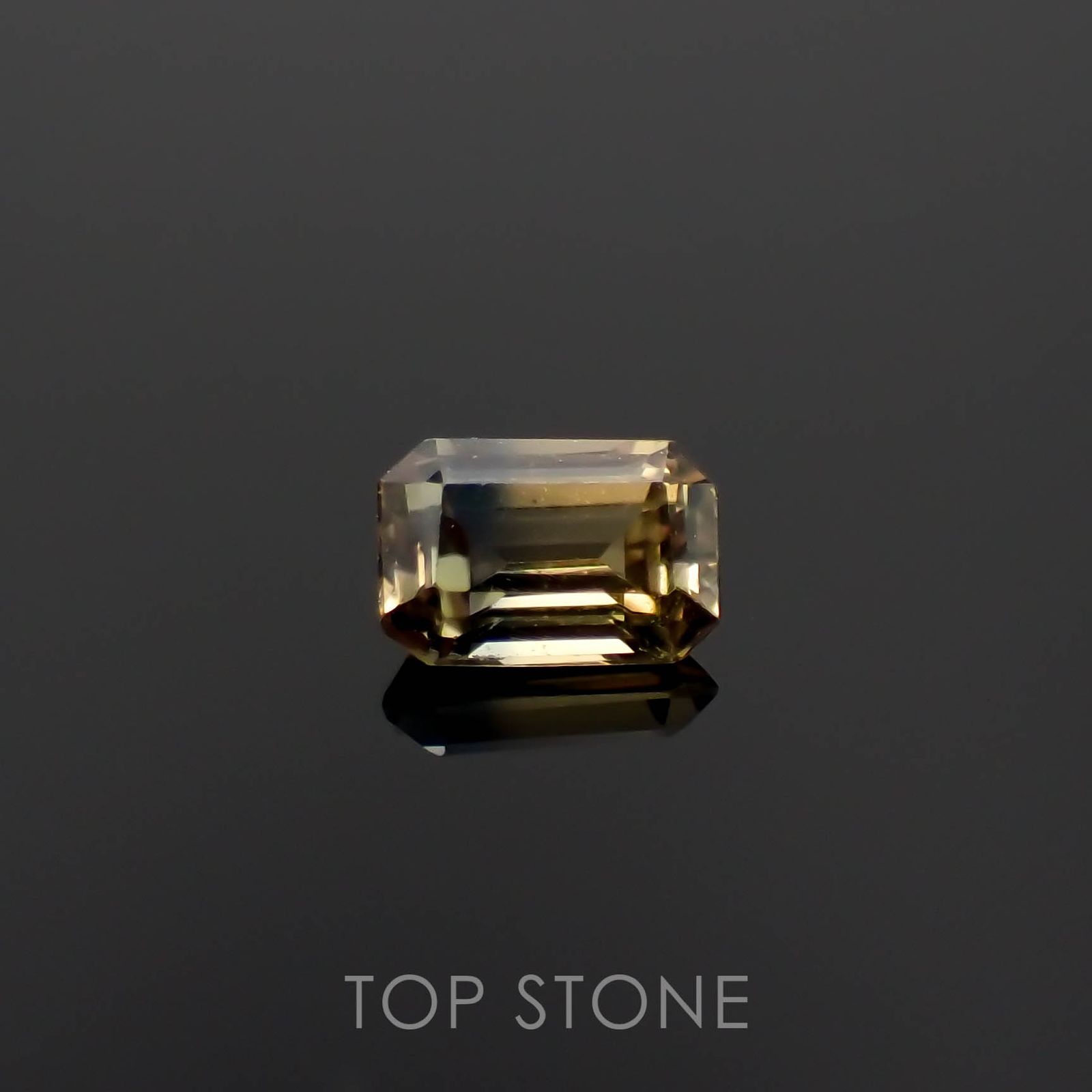 バイカラーサファイア マダガスカル/タンザニア産 0.19ct[230321020]3.7x2.5mm前後