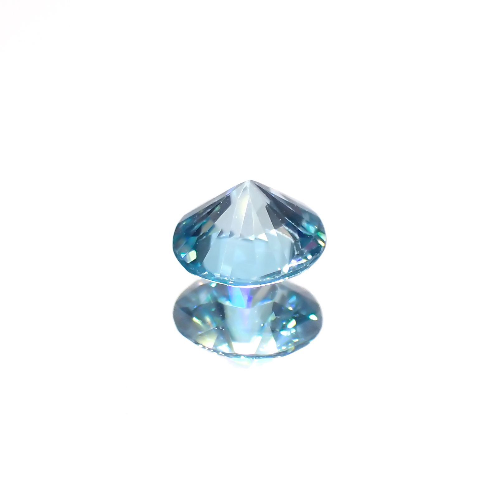 ブルージルコン カンボジア産 0.68ct[230220513]5x4.9mm前後