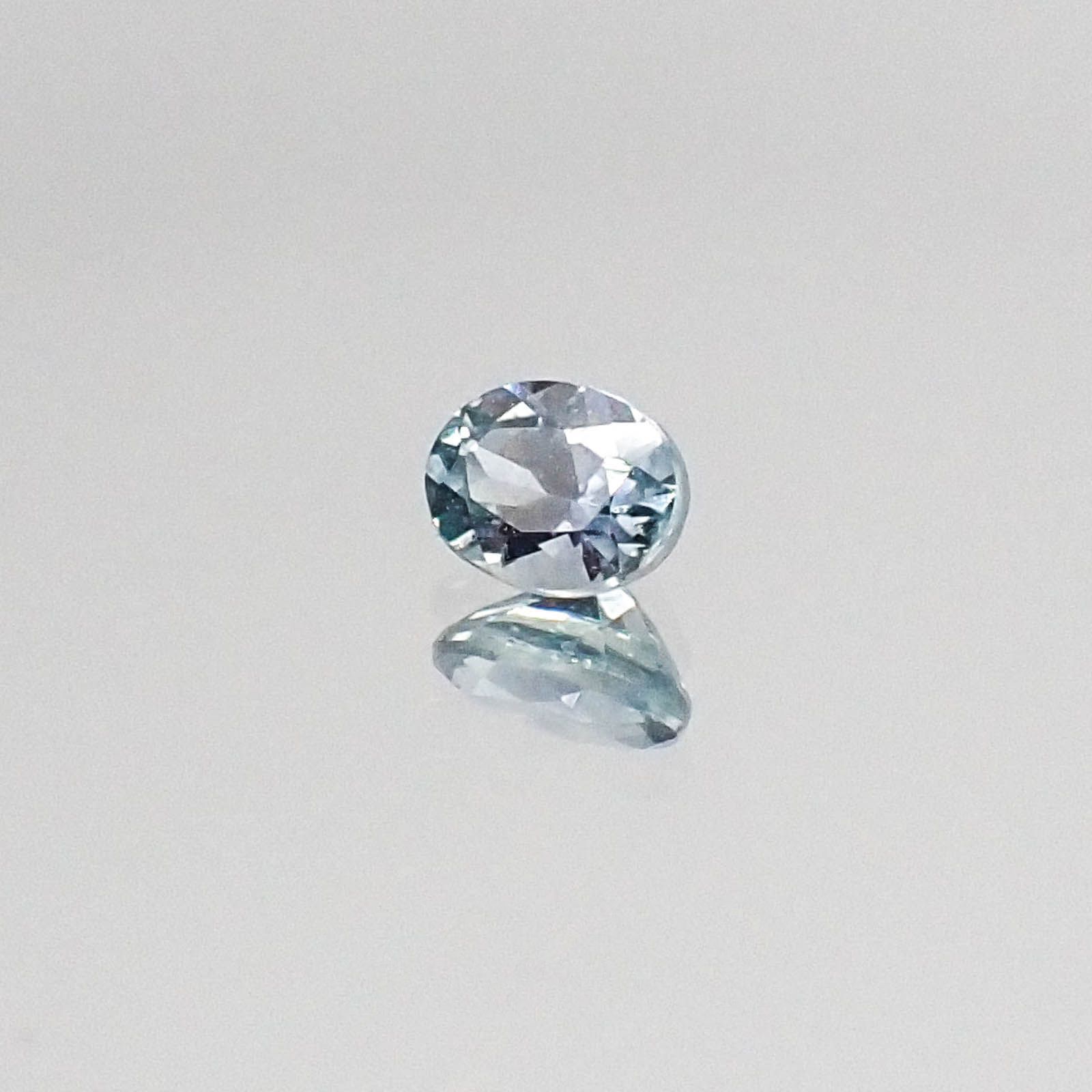 モンタナサファイア アメリカ産 ルース 0.26ct[20073891]4.1×3.1mm前後
