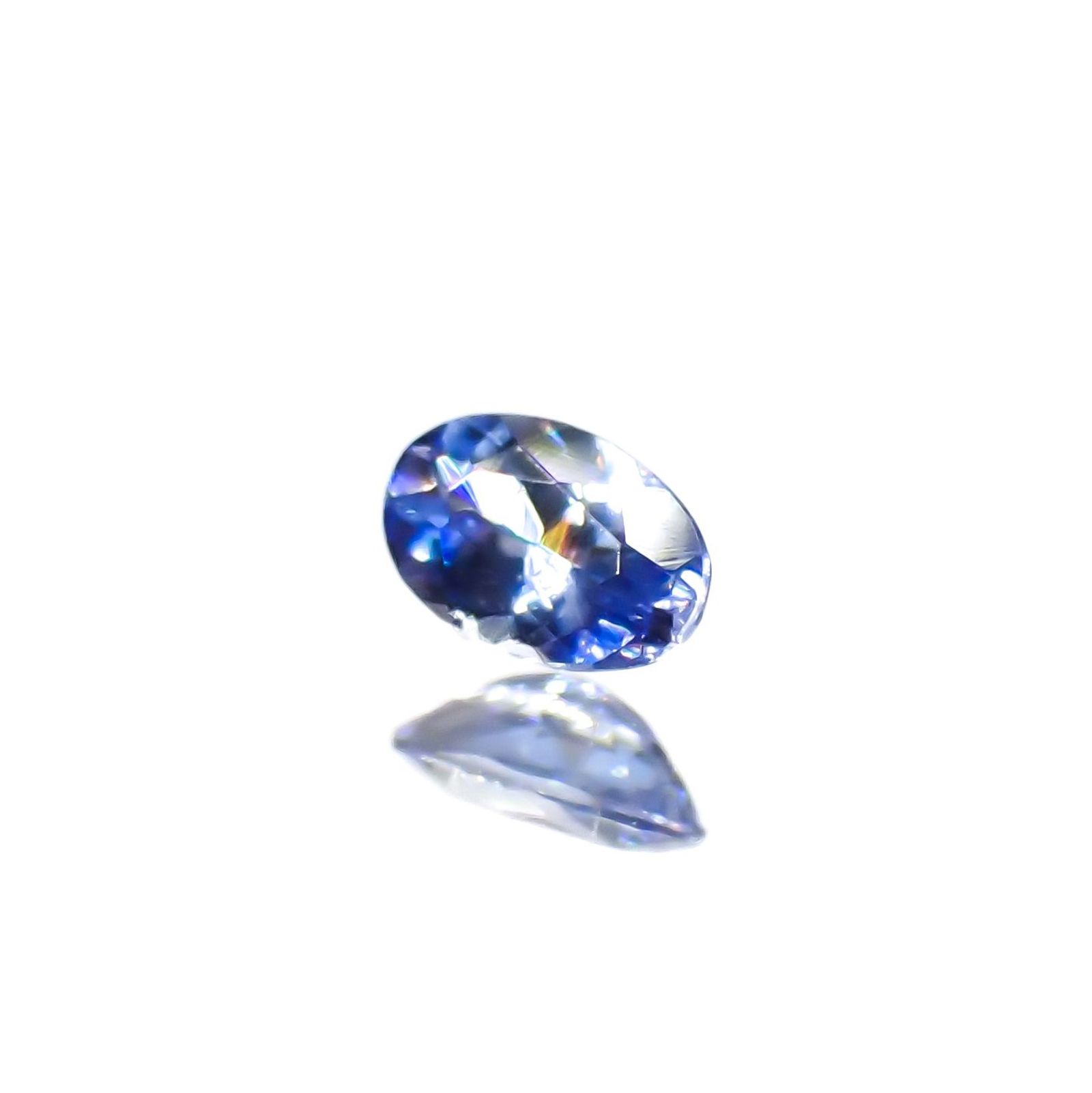 ベニトアイト アメリカ・カリフォルニア州産 0.065ct / 3.1x2mm前後 [260523202]