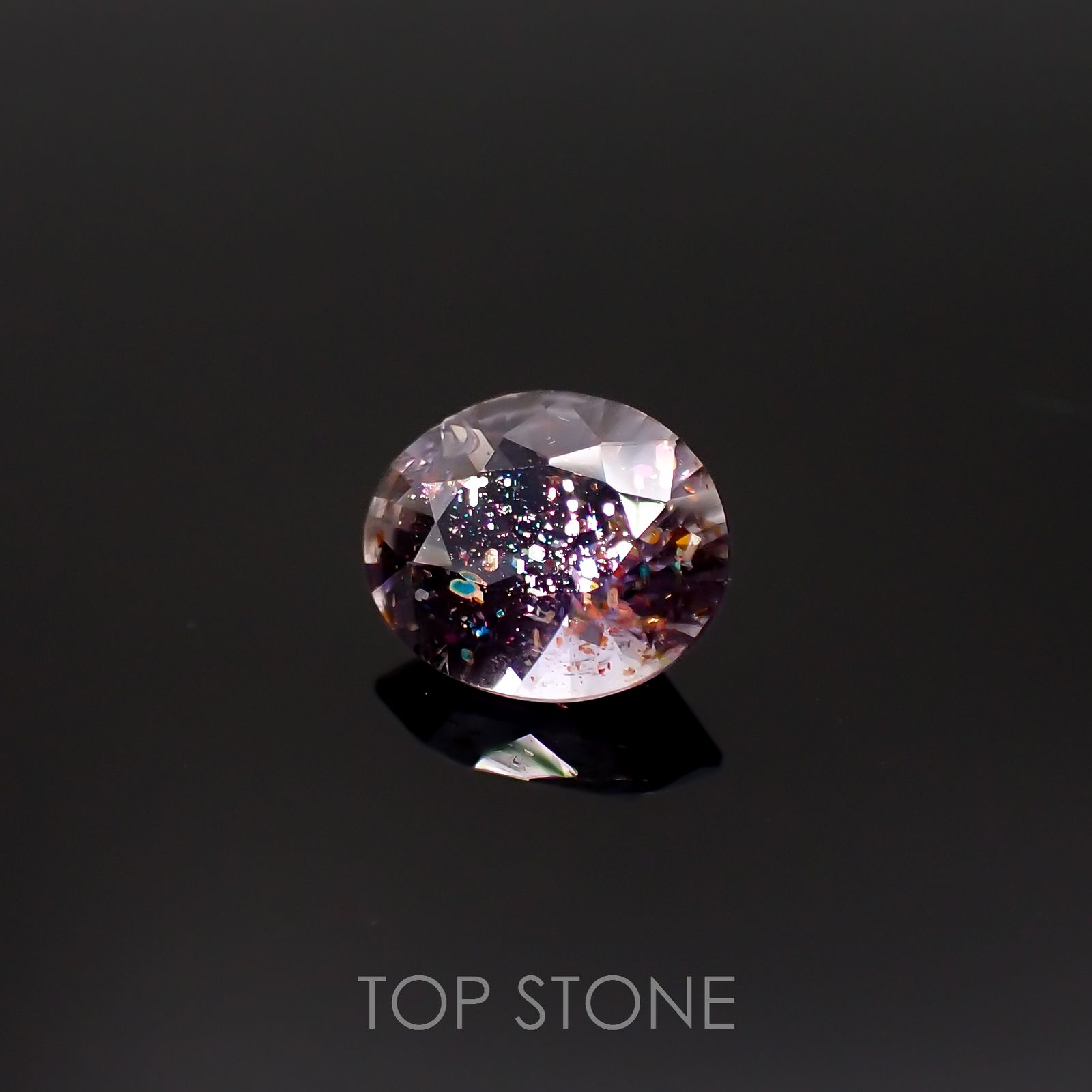 ブラッドショットアイオライト(宝石名ブラッドショット・アイオライト)インド産 1.555ct ソ付(日独)[220918081]8.8x7.3mm前後