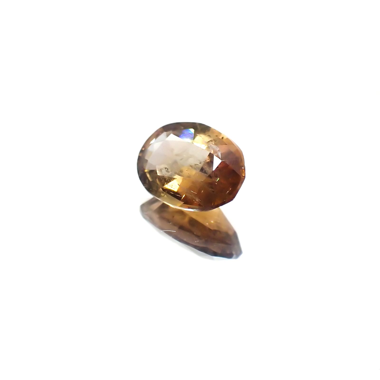 アキシナイト(宝石名アキシナイト)パキスタン産 0.99ct 識別済[231224380]7.3x5.4mm前後