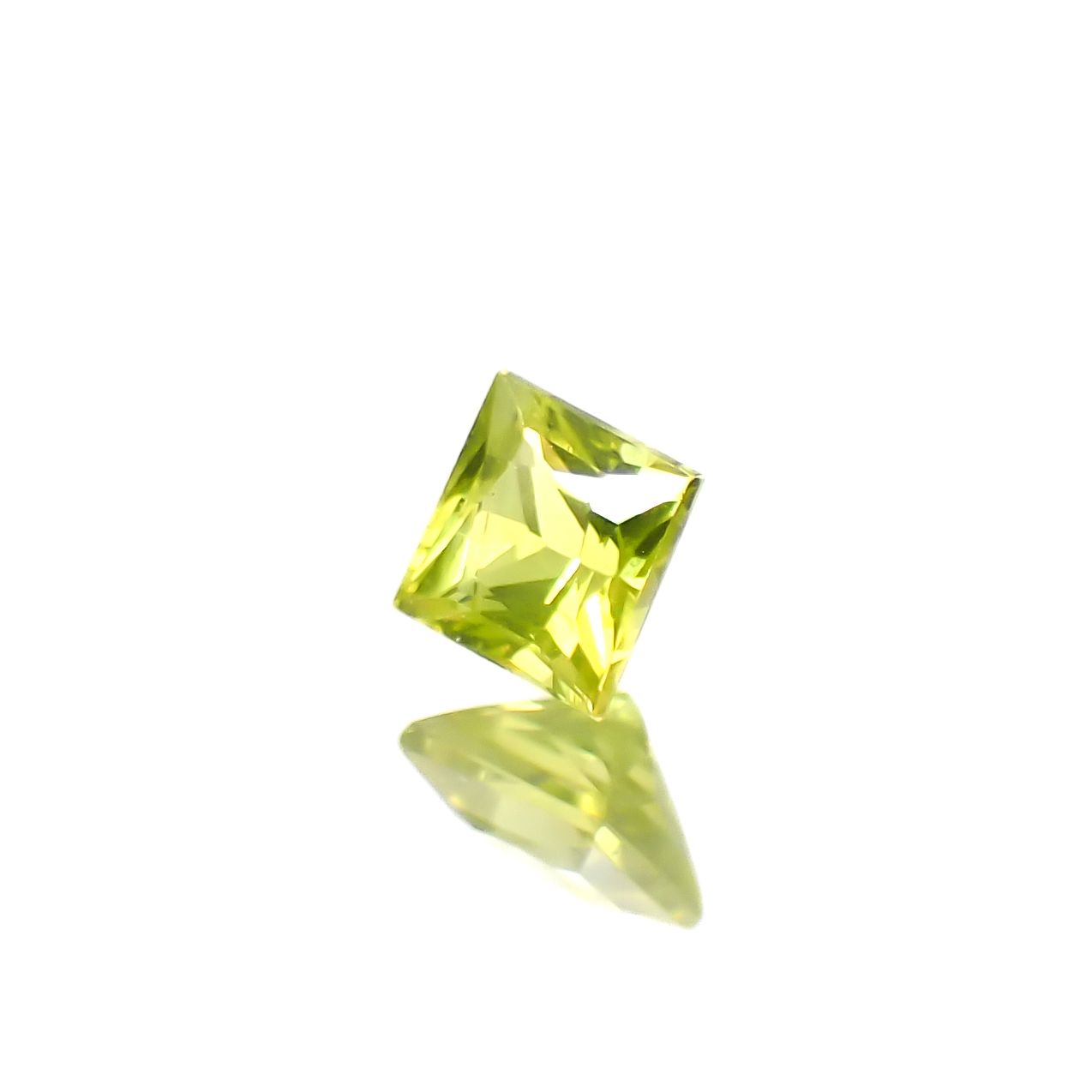 ◇プリンセスカット◇クリソベリル スリランカ/マダガスカル産 0.38ct [250330006]3.7x3.7mm前後