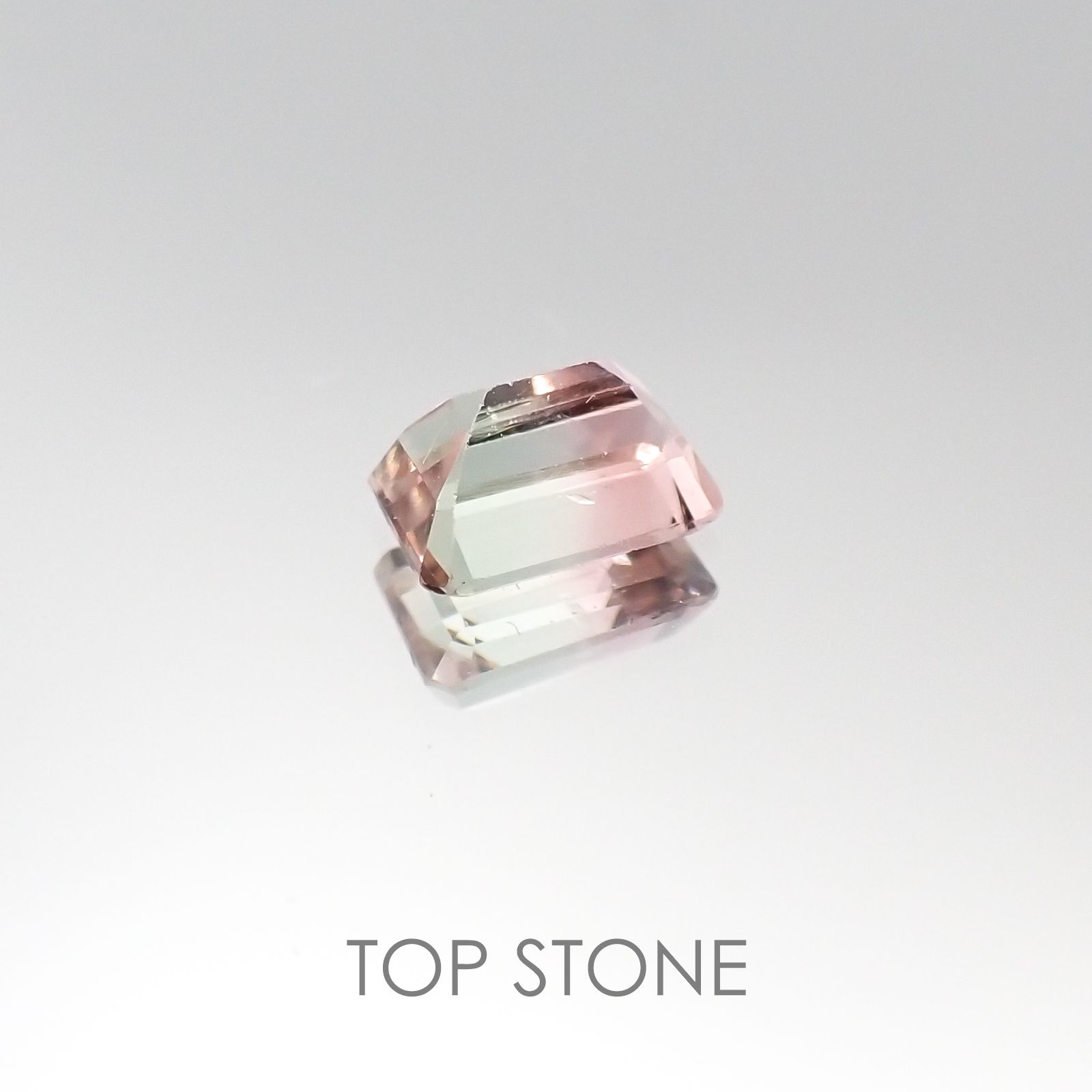 バイカラートルマリン ブラジル産 ルース 0.62ct[20095659]6×4mm前後