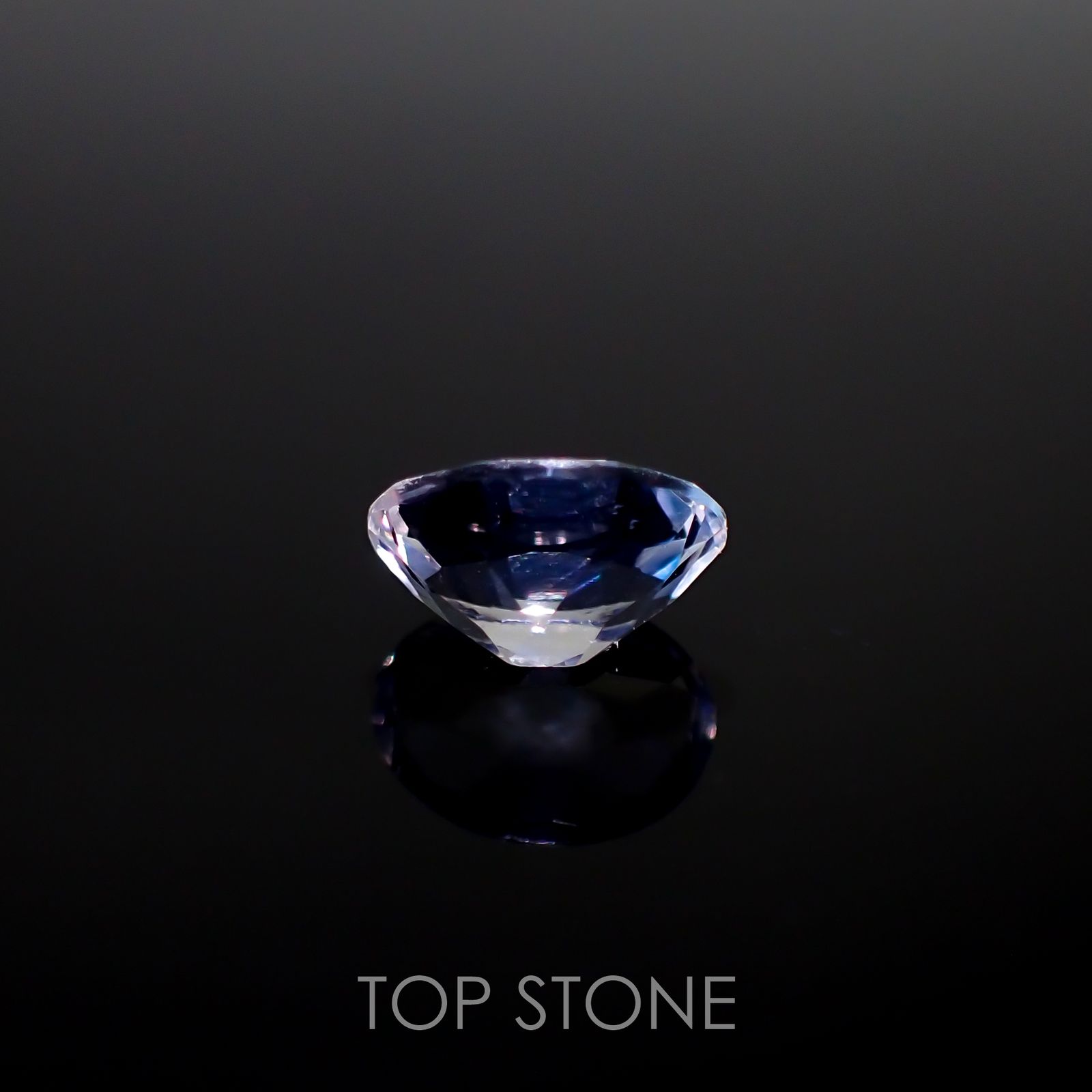 レインボームーンストーン(宝石名ラブラドライト)タンザニア産 1.01ct 識別済[220516035]7.9x6mm前後