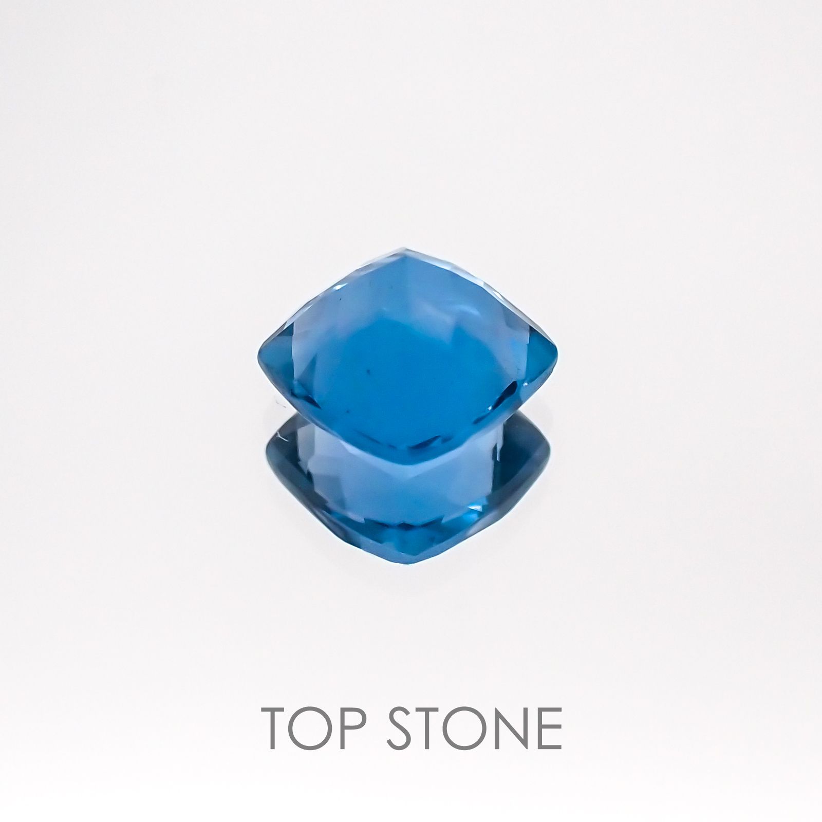 カラーチェンジフローライト ブラジル産 ルース 1.23ct[20127807]6.3×6.2mm前後