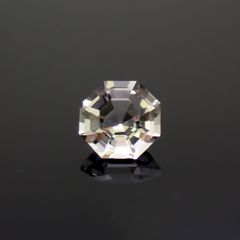 ◇オクタゴンカット◇レムリアンシードクリスタル(保証シール付き) ブラジル産 0.47ct[221018282]5.1x5mm前後