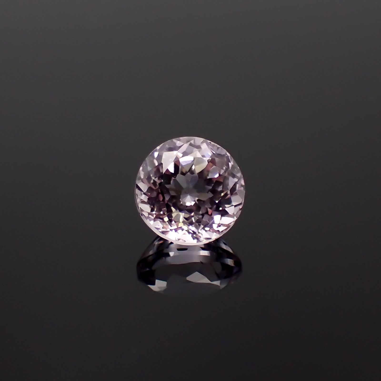 クンツァイト アフガニスタン産 2.64ct [251124356]7.9x7.9mm前後