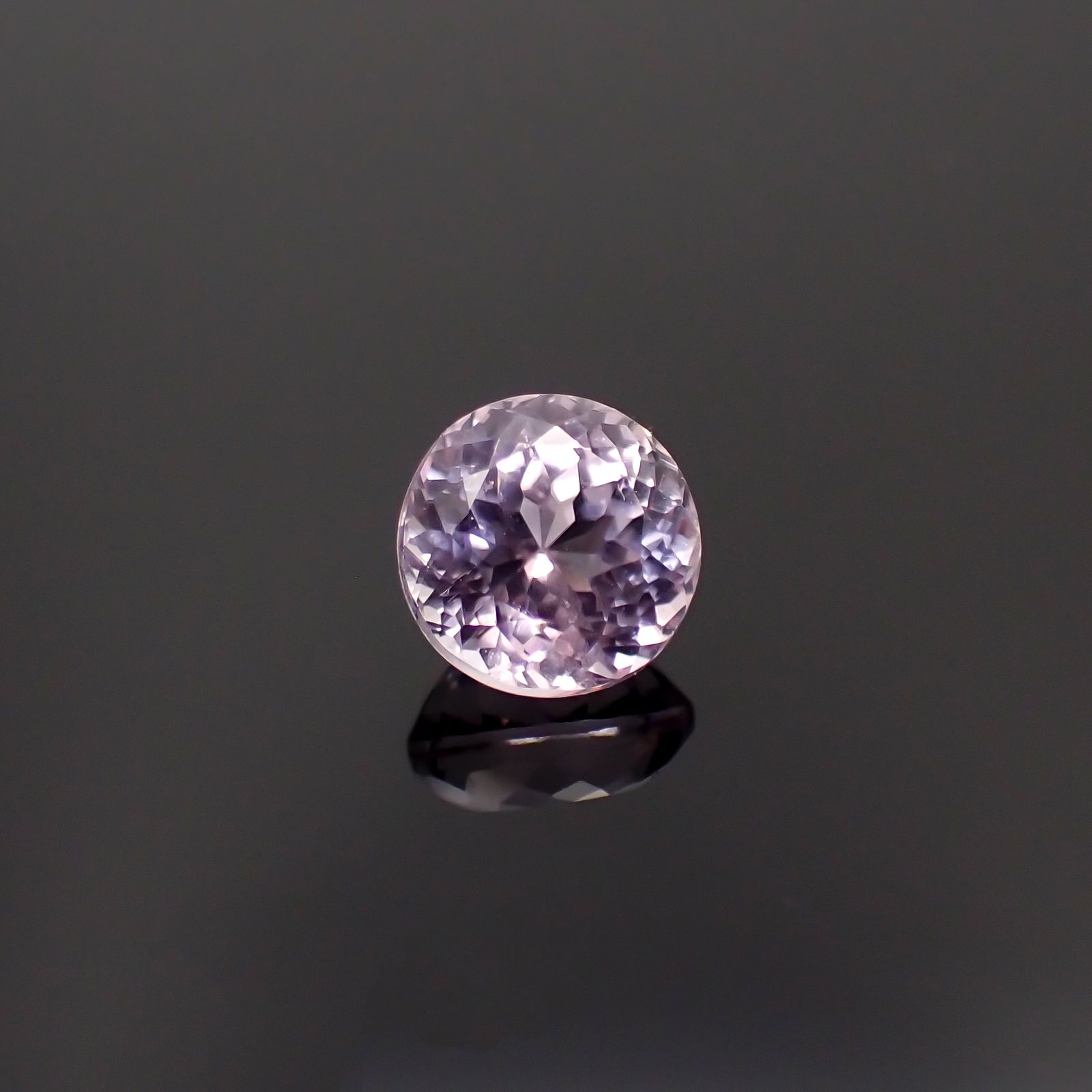 クンツァイト アフガニスタン産 2.56ct [251124354]8x7.9mm前後