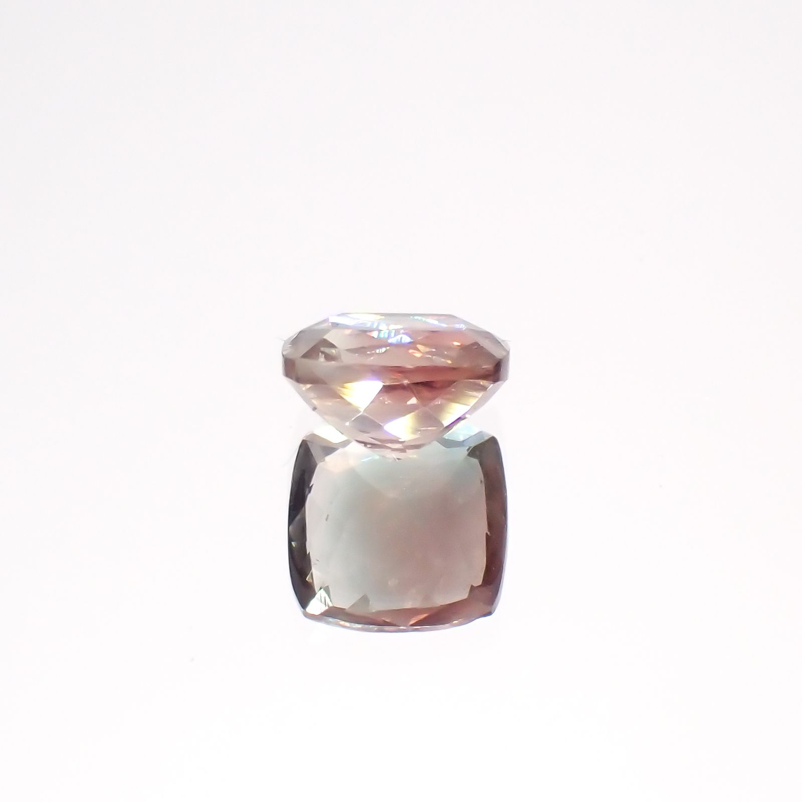 パーティカラーオレゴンサンストーン アメリカ・オレゴン州産 0.94ct[230722846]6.1x6.1mm前後