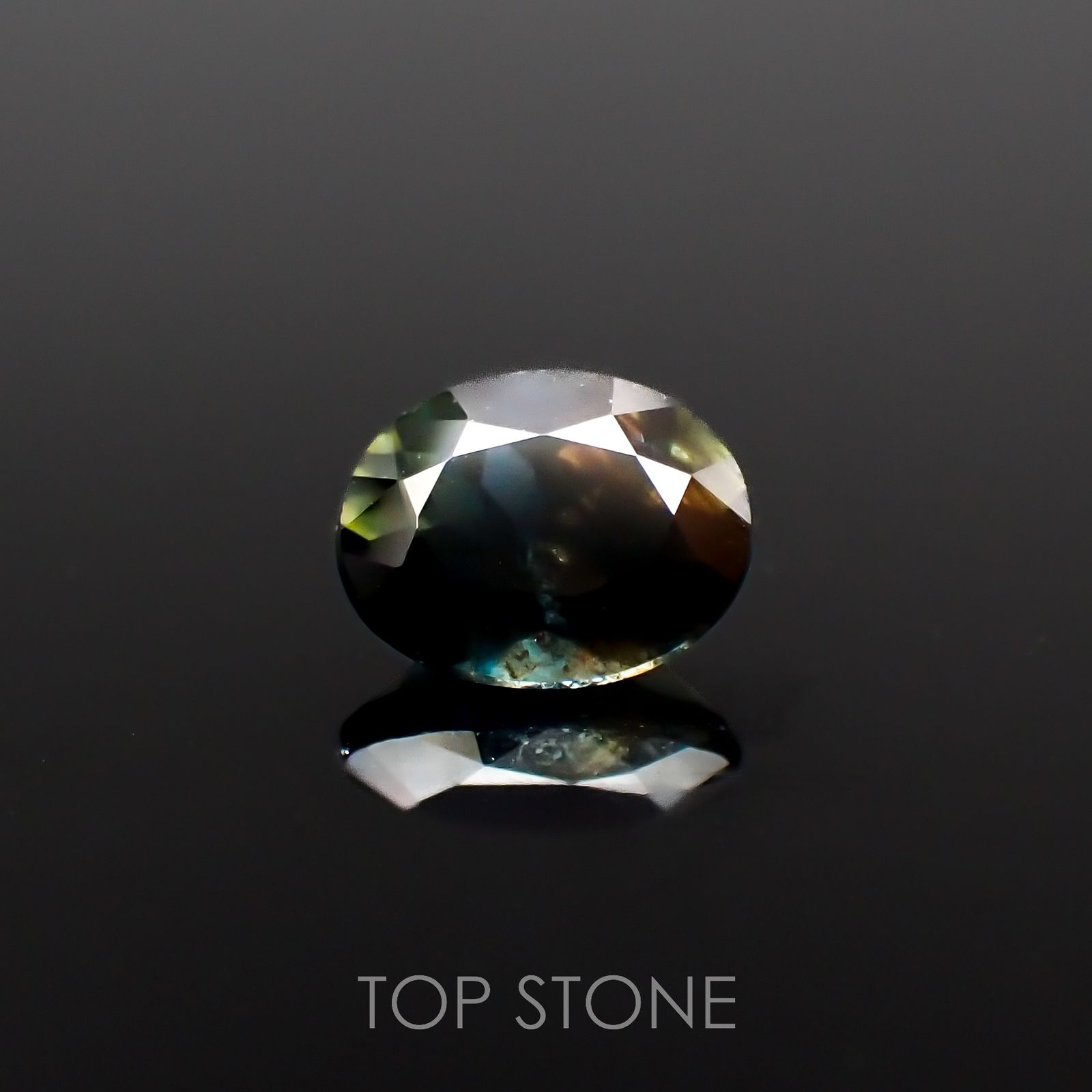 ゴールドシーンサファイア(宝石名シーン・サファイア)ケニア産 0.55ct 識別済[221018892]5.4x4.2mm前後