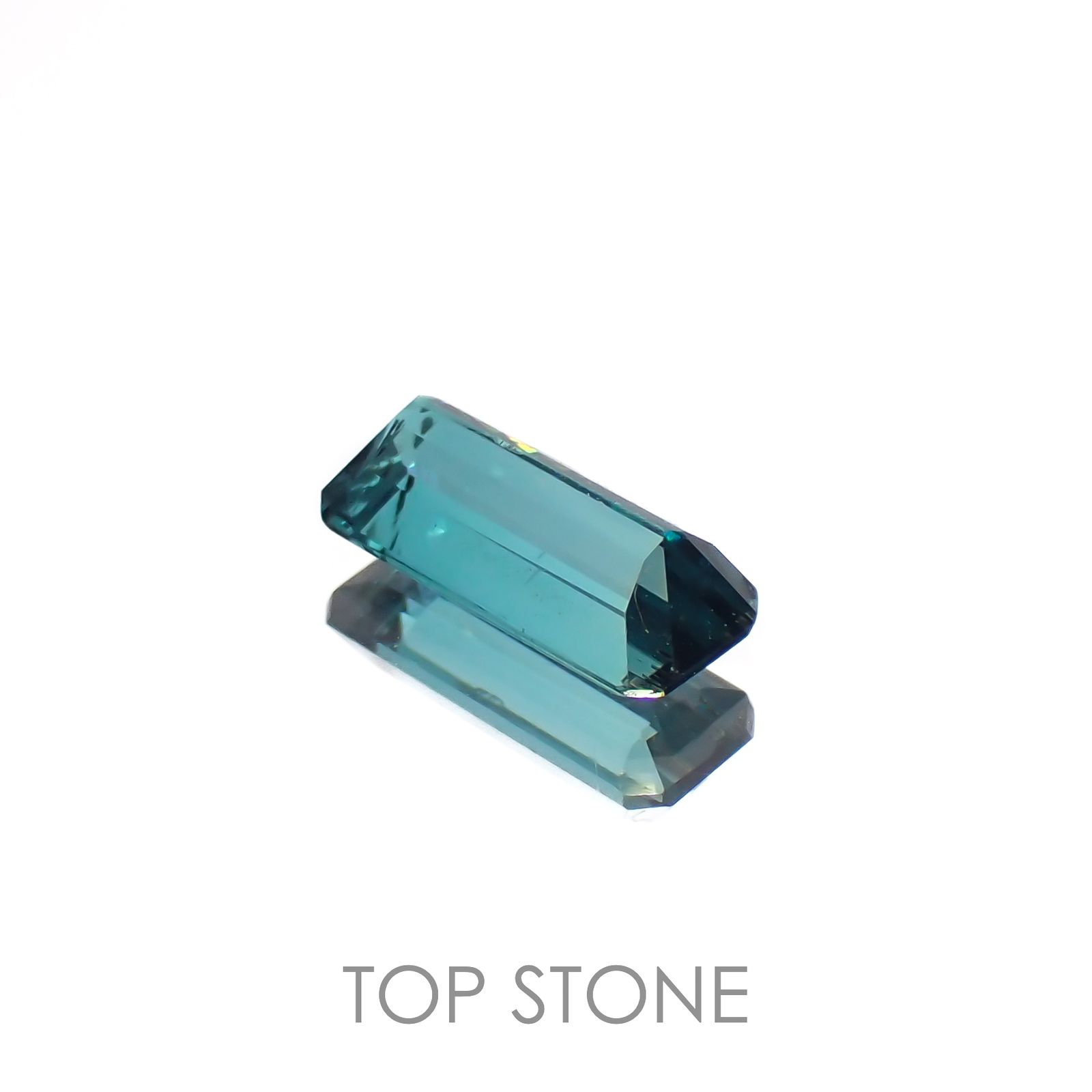 ブルートルマリン(宝石名トルマリン)アフガニスタン産 0.62ct 識別済[221219472]7.8x3.3mm前後