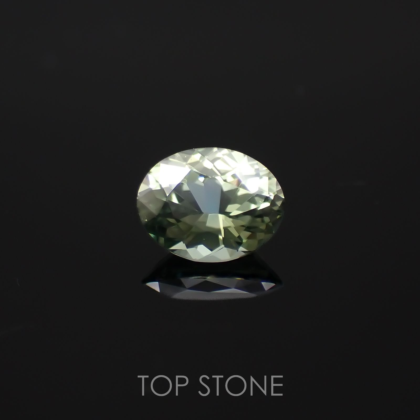 バイカラーサファイア オーストラリア産 0.44ct[220817501]5.2x4.1mm前後