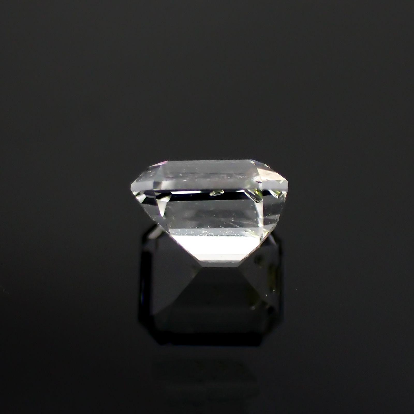 ◇カスタムカット◇オイルインクォーツ パキスタン産 0.63ct[240218536]5.3x4.9mm前後