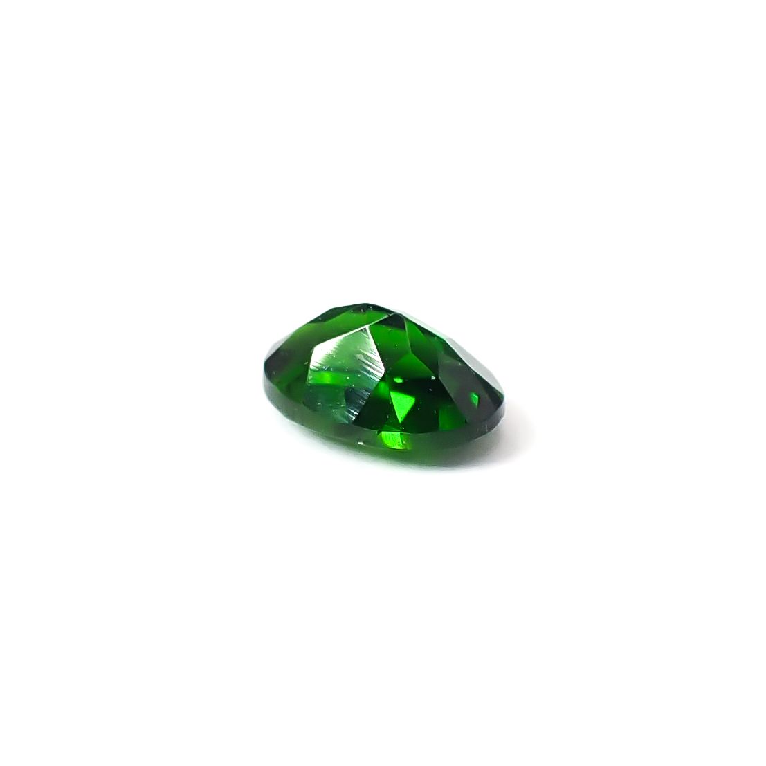 クロムダイオプサイド(宝石名クロム・ダイオプサイド)ロシア産 識別済 0.47ct / 5.8x3.9mm前後 [260432100]