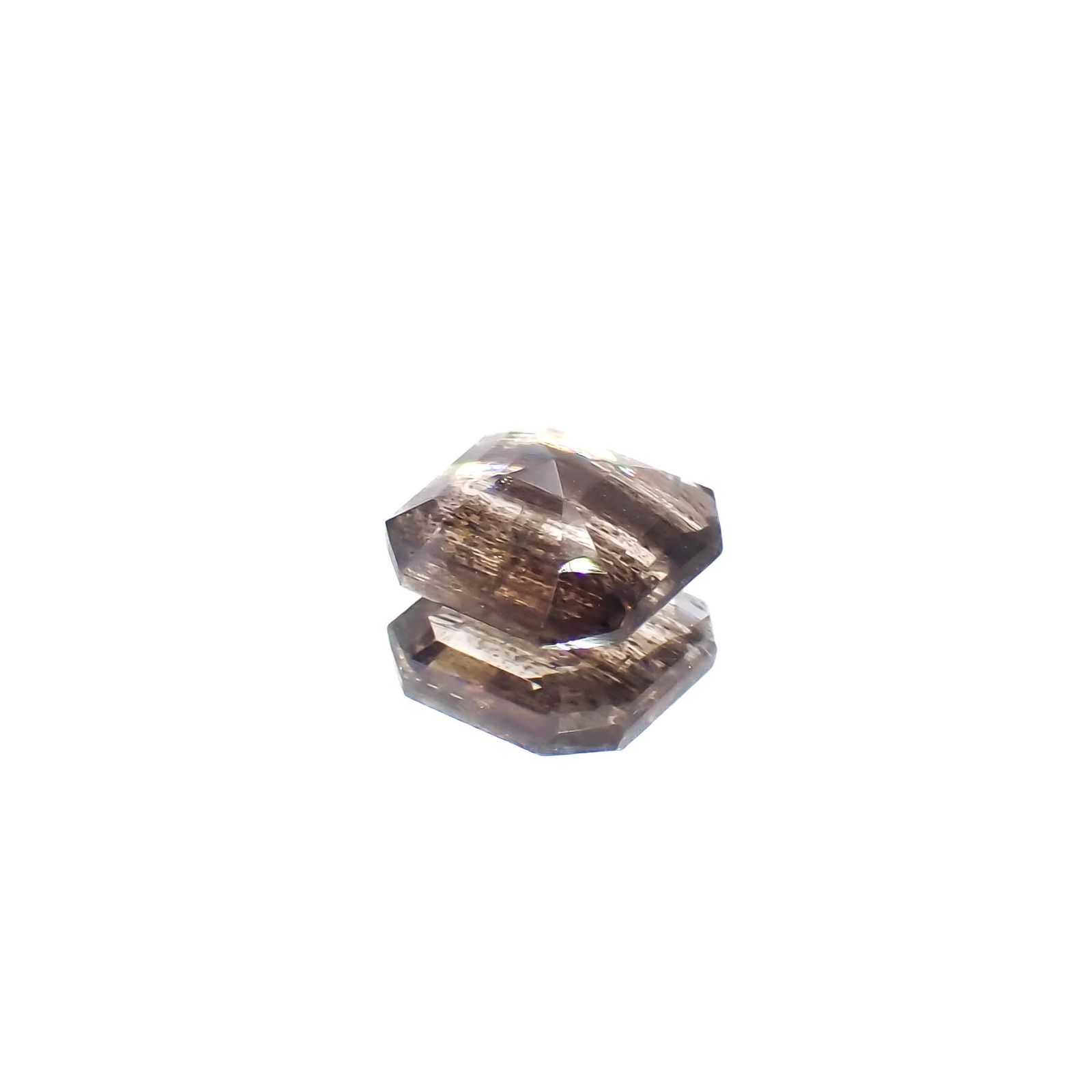 レインボースキャポライト ブラジル産 0.68ct[230320923]5.8x5.8mm前後