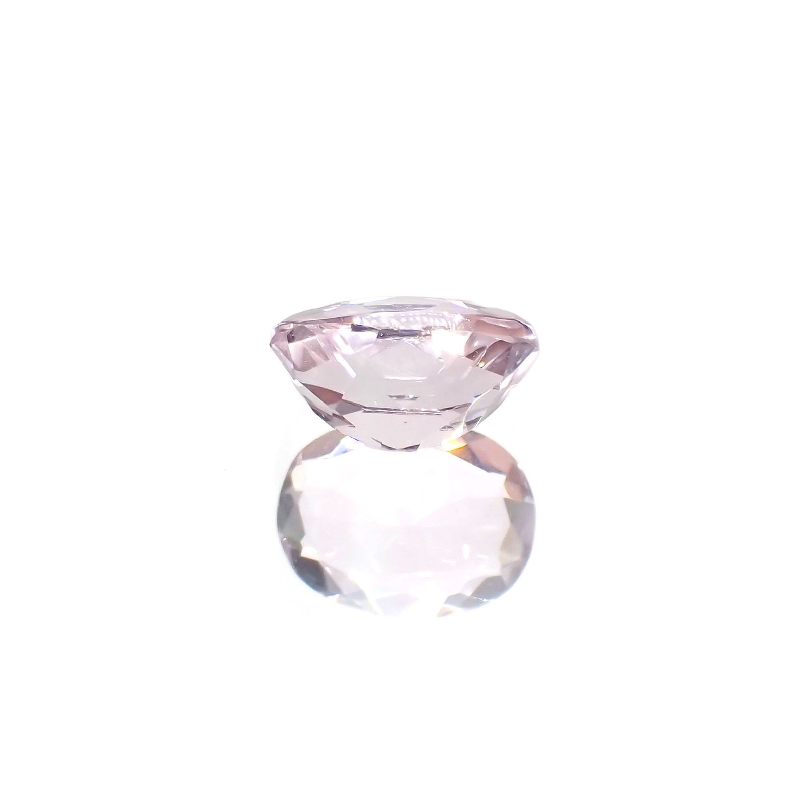 ピンクフローライト(宝石名フルオライト)ブラジル産 識別済 1.47ct / 7.9x6.1mm前後 [220115128]