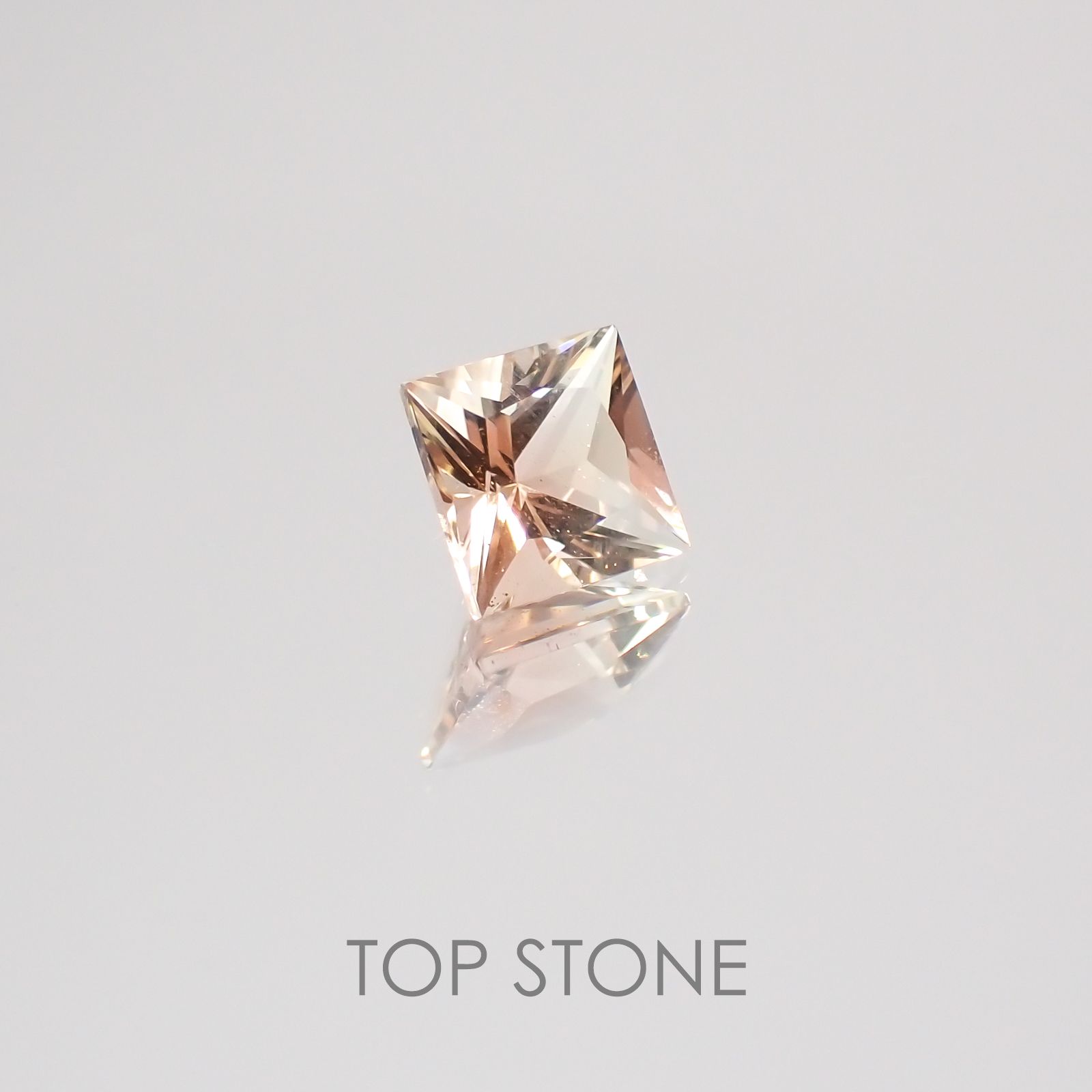 ◇プリンセスカット◇オレゴンサンストーン アメリカ産 ルース 0.59ct[20128878]4.9×4.9mm前後