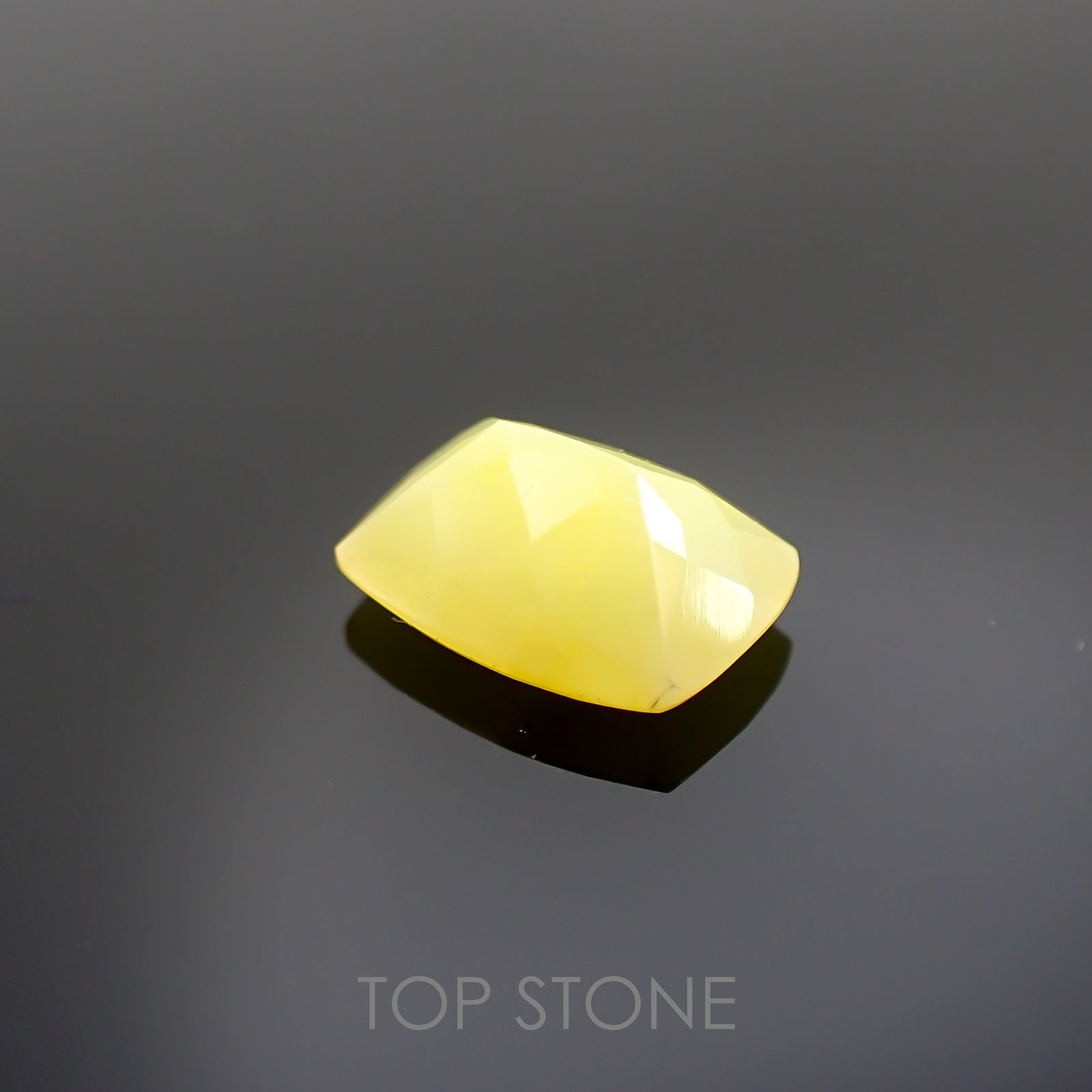 スミソナイト(宝石名イエロー・スミソナイト) イタリア産 4.699ct ソ付(彩珠)[20095824]11.1×8.3mm前後