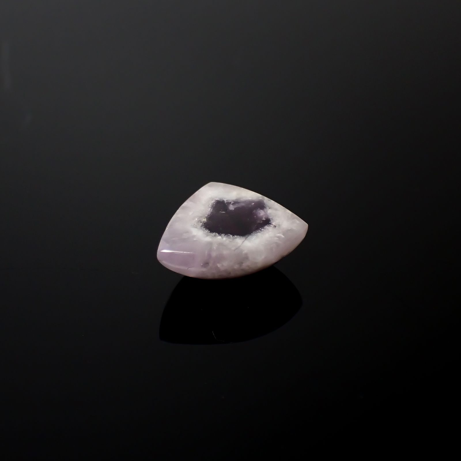 ◇フリーフォーム◇ファントムアメジスト ブラジル産 6.95ct[240527436]15.5x12.6mm前後