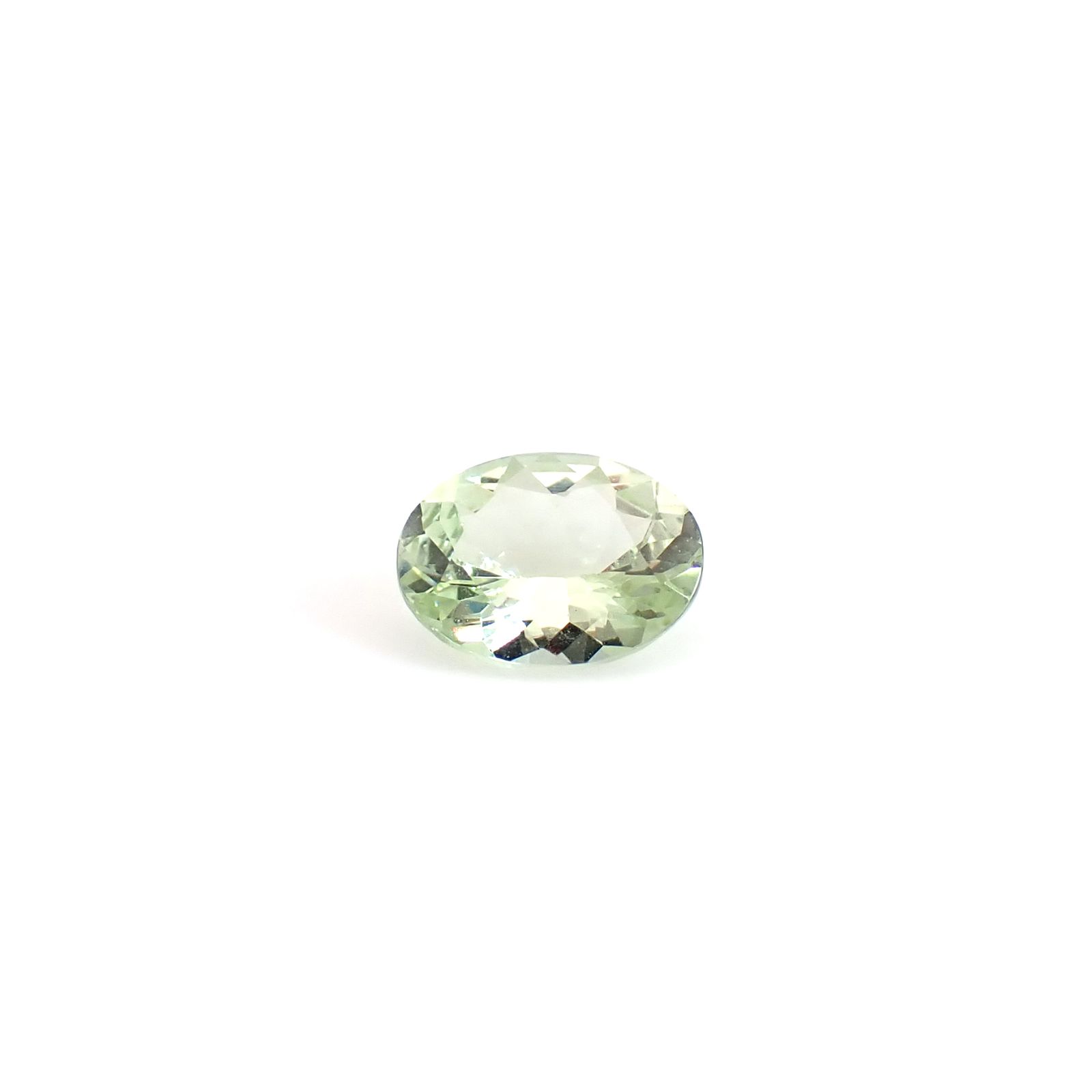 ミントガーネット タンザニア産 0.41ct / 5.5x4.3mm前後 [260932677]