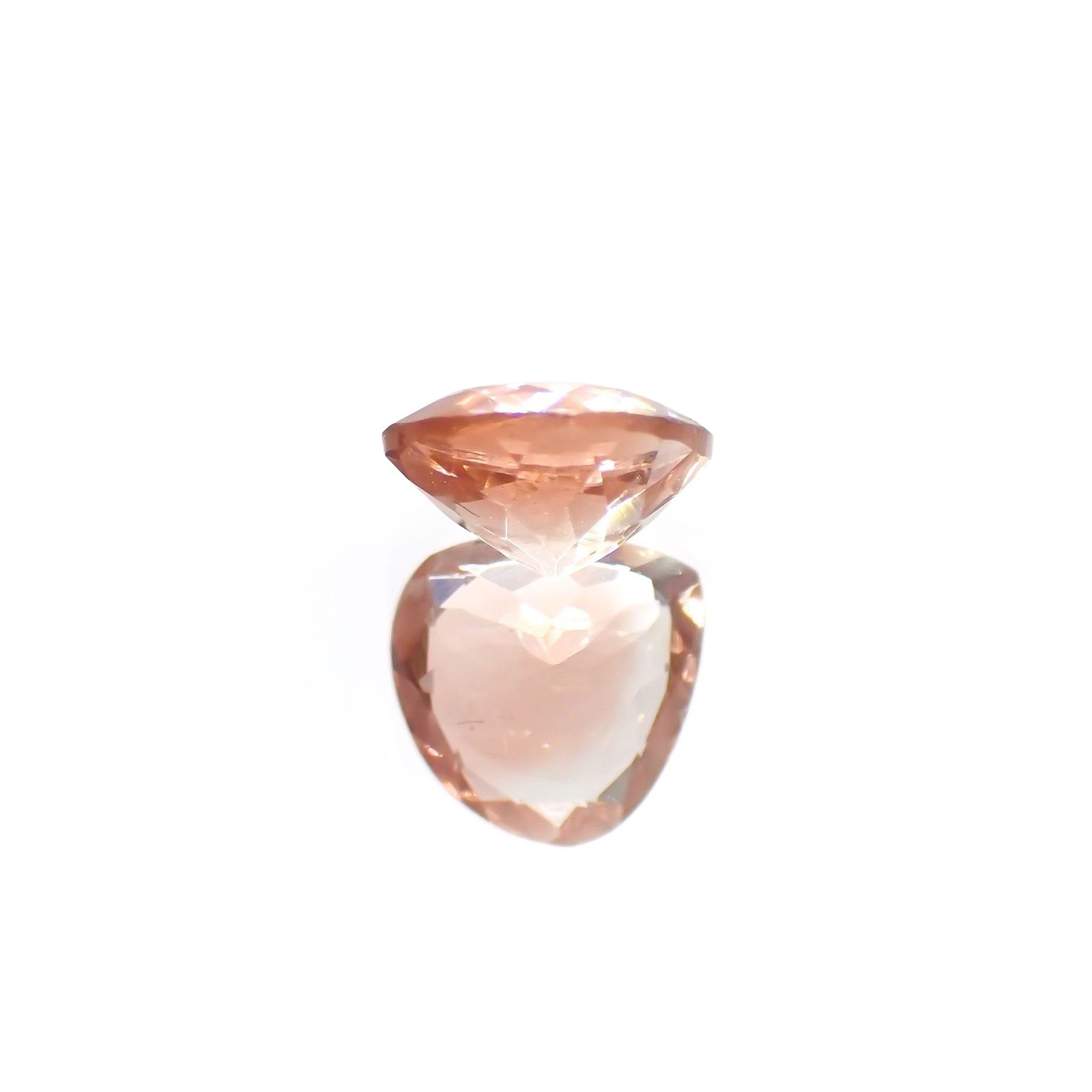 オレゴンサンストーン(宝石名ラブラドライト)アメリカ・オレゴン州産 識別済 0.86ct / 7x6.9mm前後 [220113876]