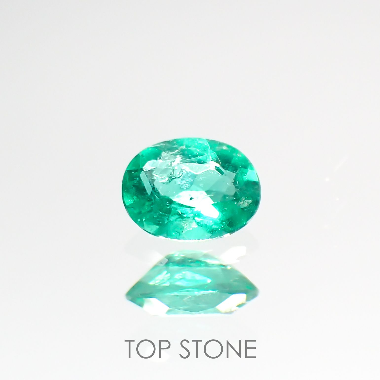 エメラルド コロンビア産 ルース 0.1ct[201812830]3.6×2.7mm前後