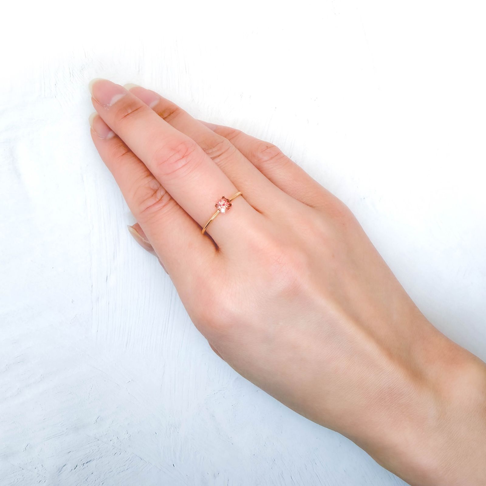 パパラチャサファイア 非加熱(宝石名サファイア/別名パパラチャ・サファイア)スリランカ/マダガスカル産 GIA鑑付 0.46ct / 4.45x4.49mm前後 [260131598]