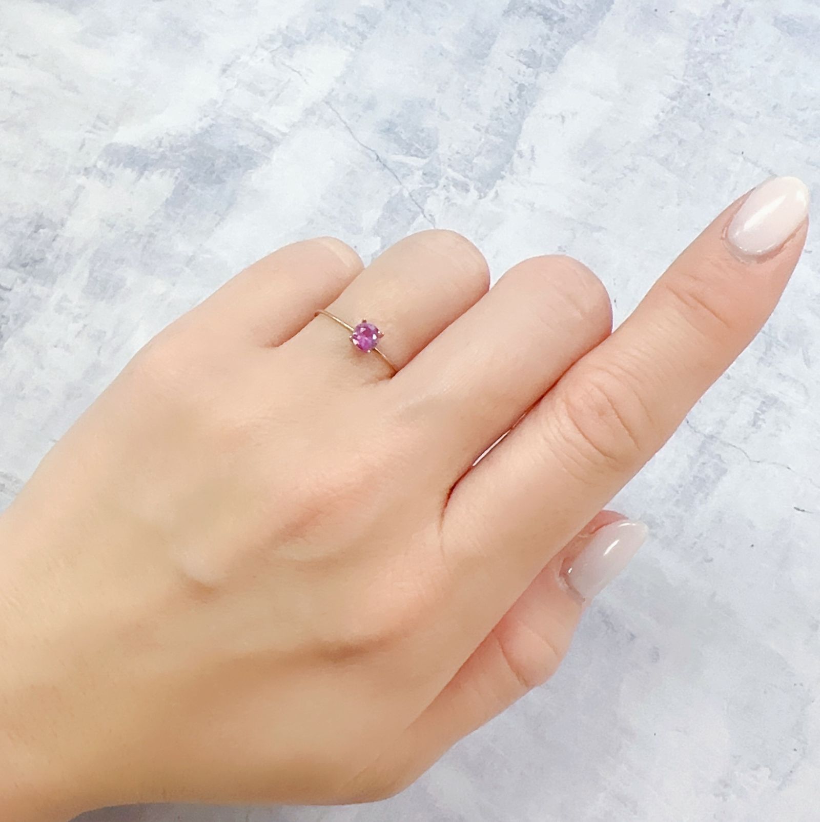 シルキーピンクサファイア 非加熱 ベトナム産 0.38ct[230120258]4.2x4.1mm前後