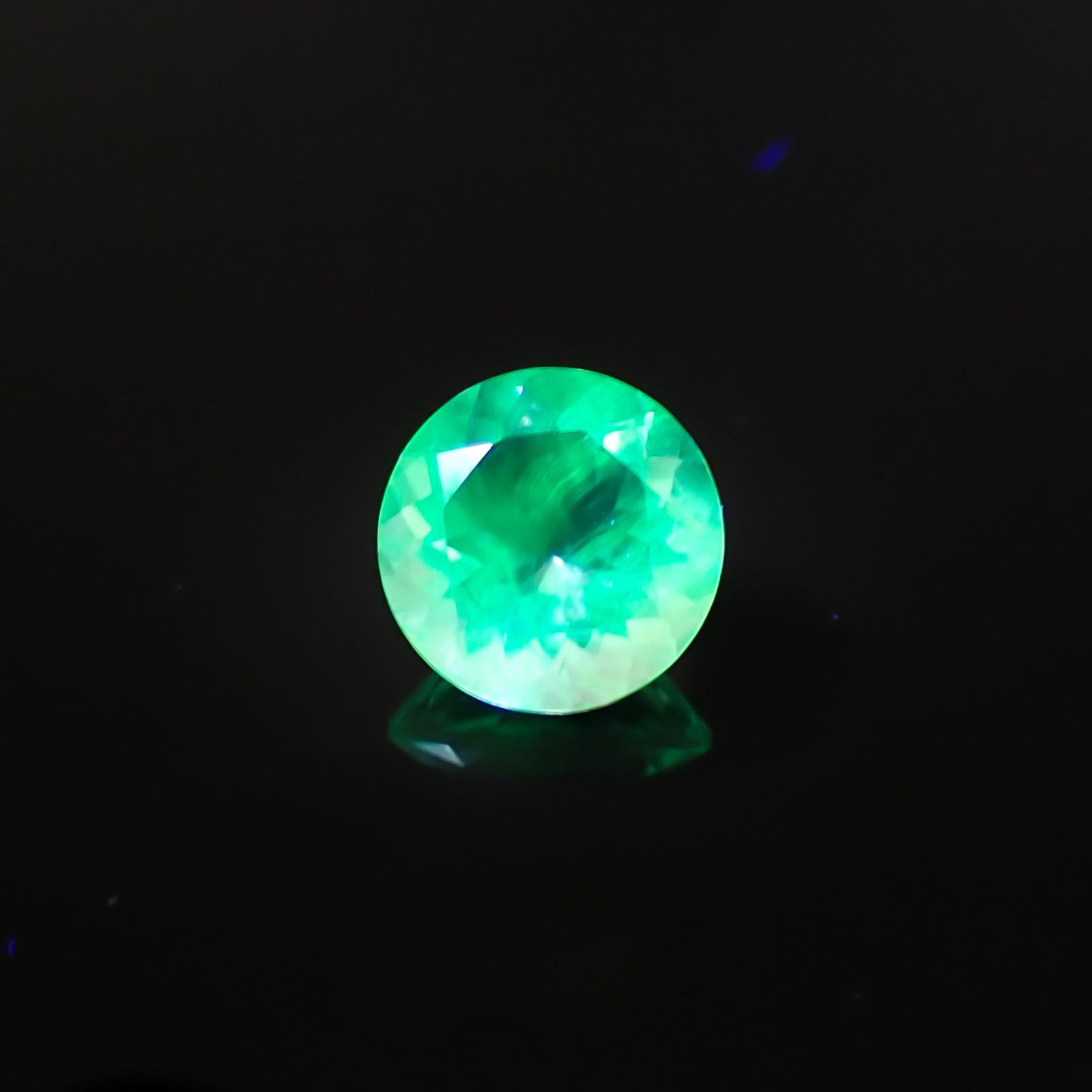 ハイアライトオパール(宝石名オパール)メキシコ産 1.971ct ソ付(彩珠)[231124131]9x9mm前後