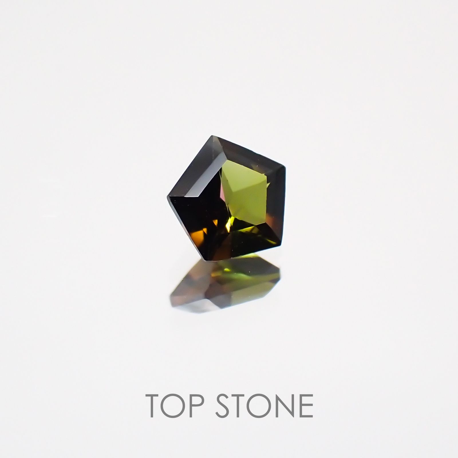 ◇ペンタゴンカット◇バイカラートルマリンSA ブラジル・アフリカ産 ルース 0.24ct[21019139]4.1×4.1mm前後