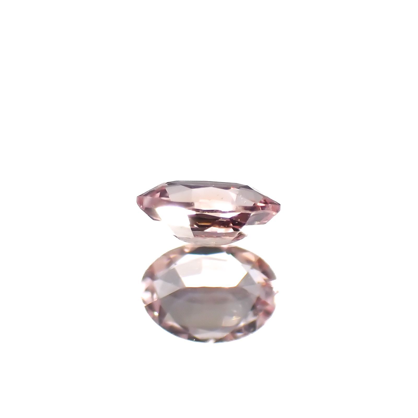 パパラチャサファイア(宝石名サファイア/別名パパラチャ・サファイア)スリランカ産 0.111ct ソ付(日独)[221219638]3.51x2.54mm前後
