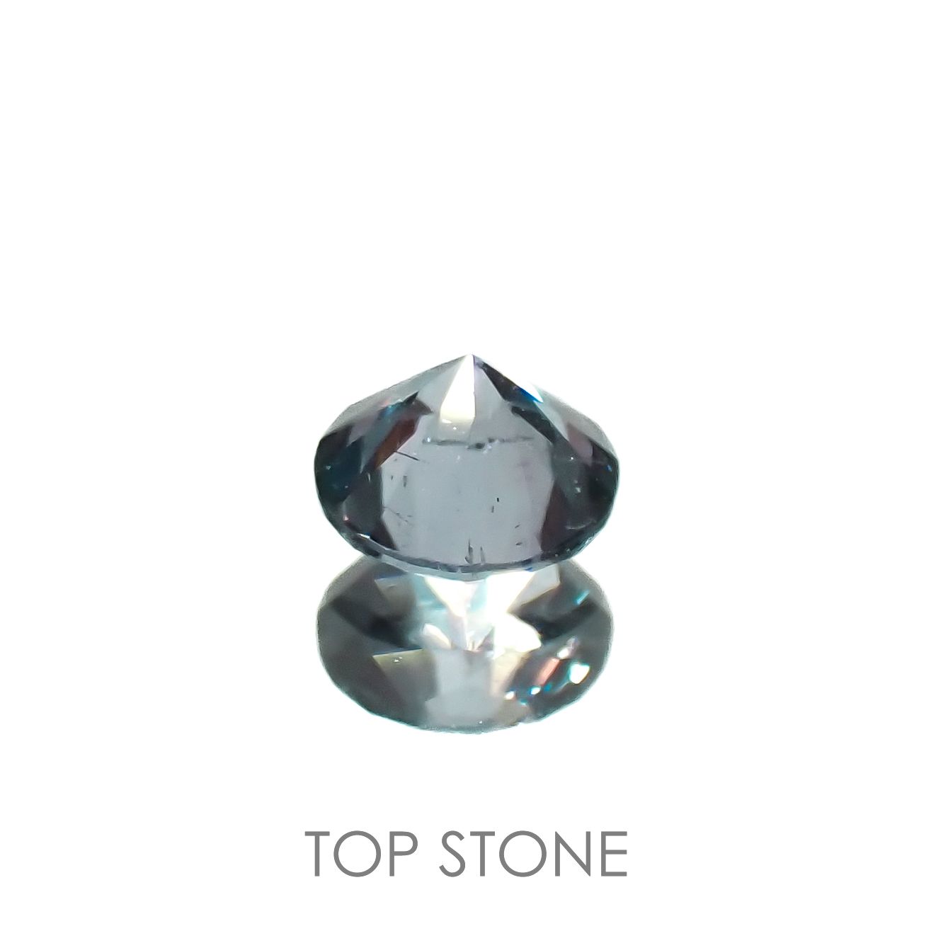 カラーチェンジガーネット アレキタイプ(宝石名ガーネット)マダガスカル・ベキリー産 0.17ct 識別済[221219424]3.2x3.2mm前後