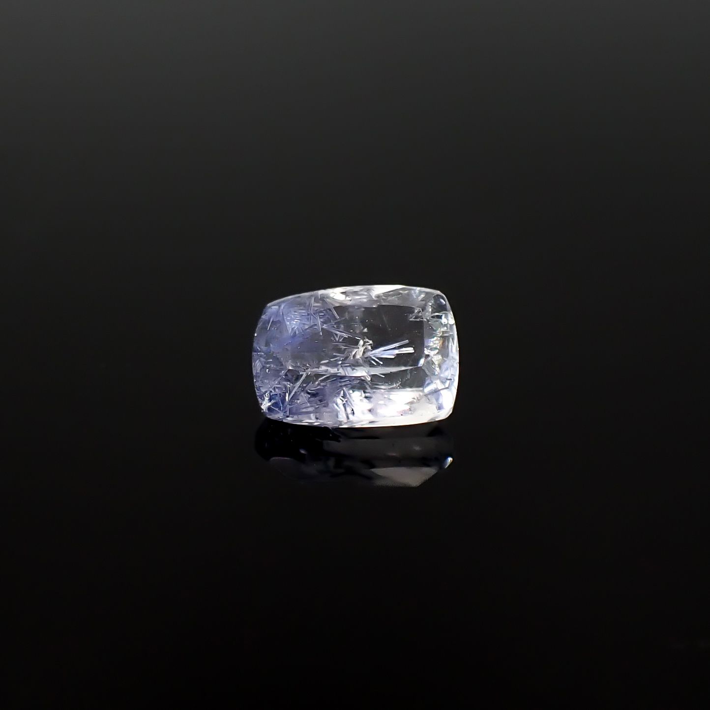 デュモルチェライトインクォーツ ブラジル産 0.86ct / 6.9x5mm前後 [260331852]