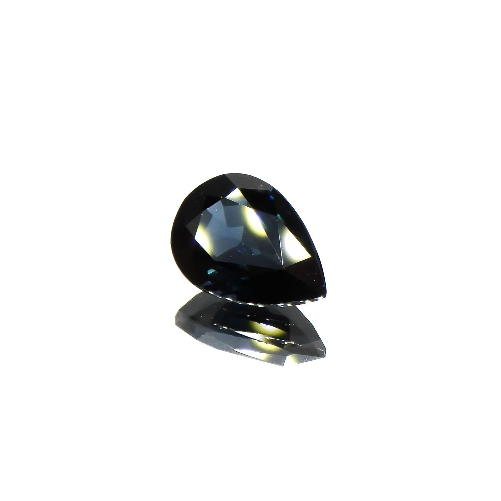 コバルトブルースピネル(宝石名ブルー・スピネル)スリランカ産 ソ付(日独) 1.136ct / 8.1x5.59mm前後 [260717492]