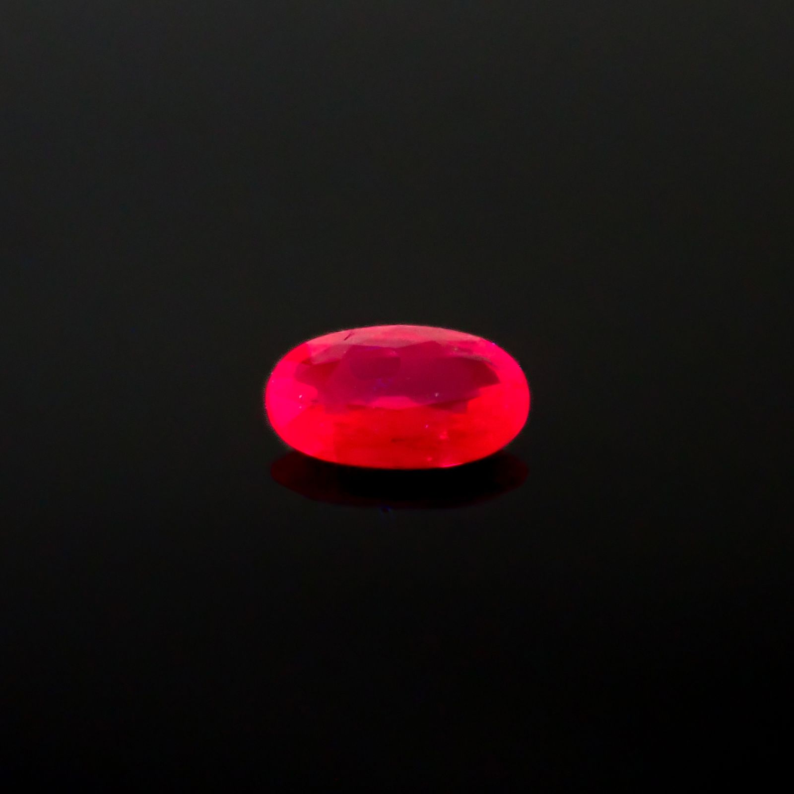 ルビー 非加熱 ビルマ産 0.25ct[240628043]5.1x3mm前後