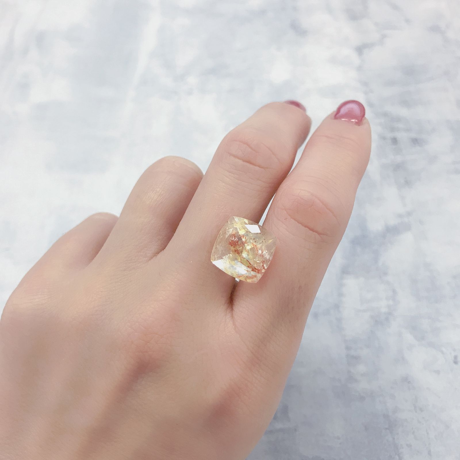 オーロラクォーツ ブラジル・ミナスジェライス産 8.67ct[220114376]12.9x12.7mm前後