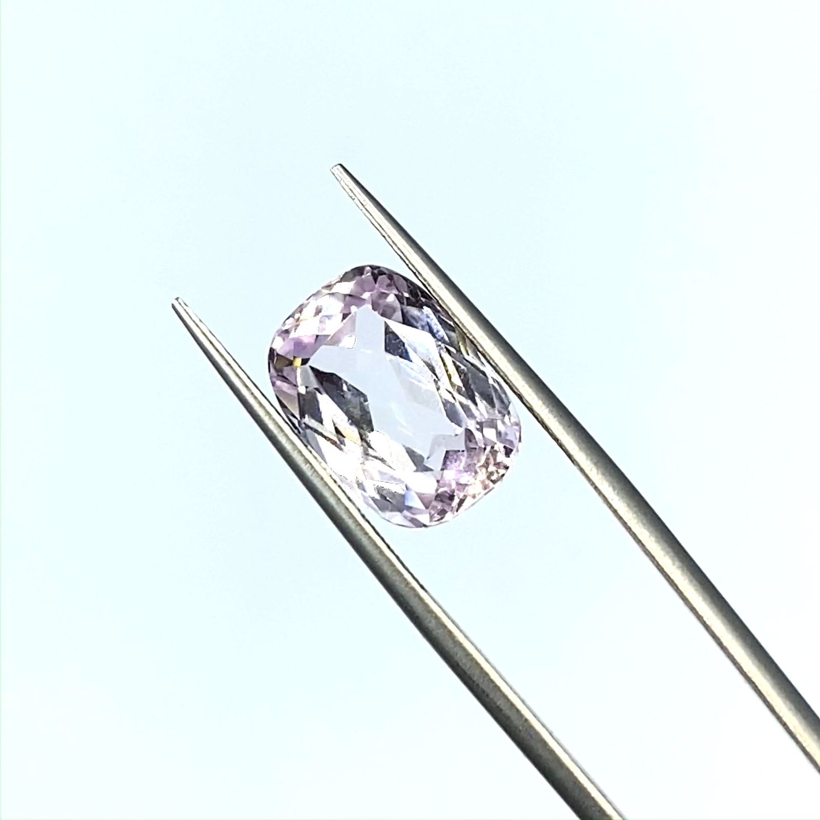 アフガニスタン産 アウイナイト ② グリーンアウイナイト 0.305ct アフガニスタン産 日独鑑別書付