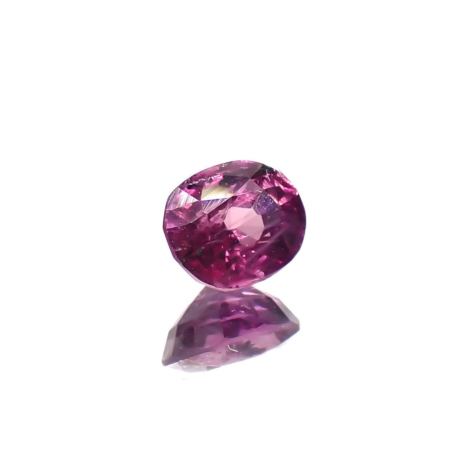 パープルサファイア パキスタン・カシミール産 0.48ct / 4.8x3.9mm前後 [251019866]