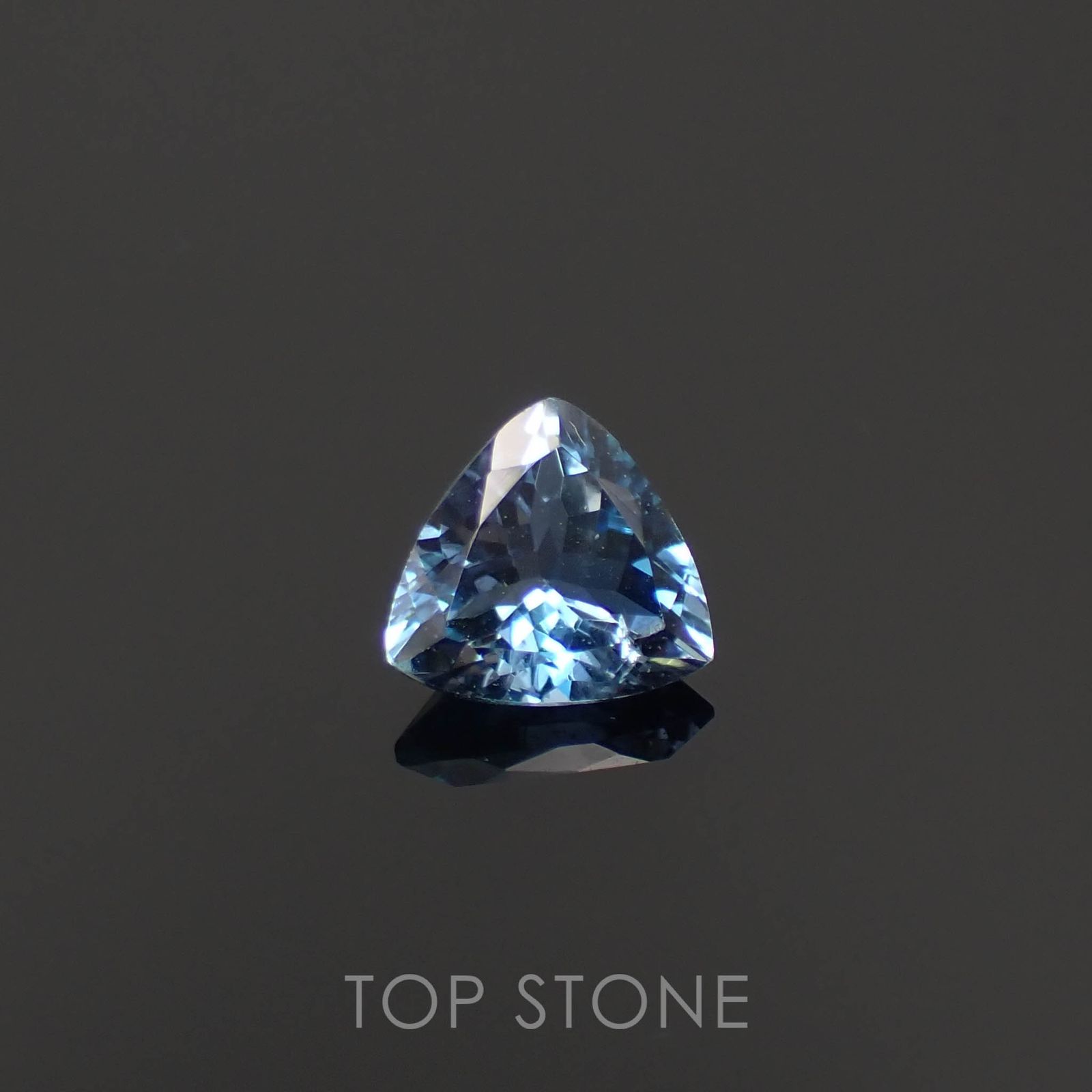 サンタマリアアクアマリン ブラジル産 0.64ct[230320962]6.1x6mm前後