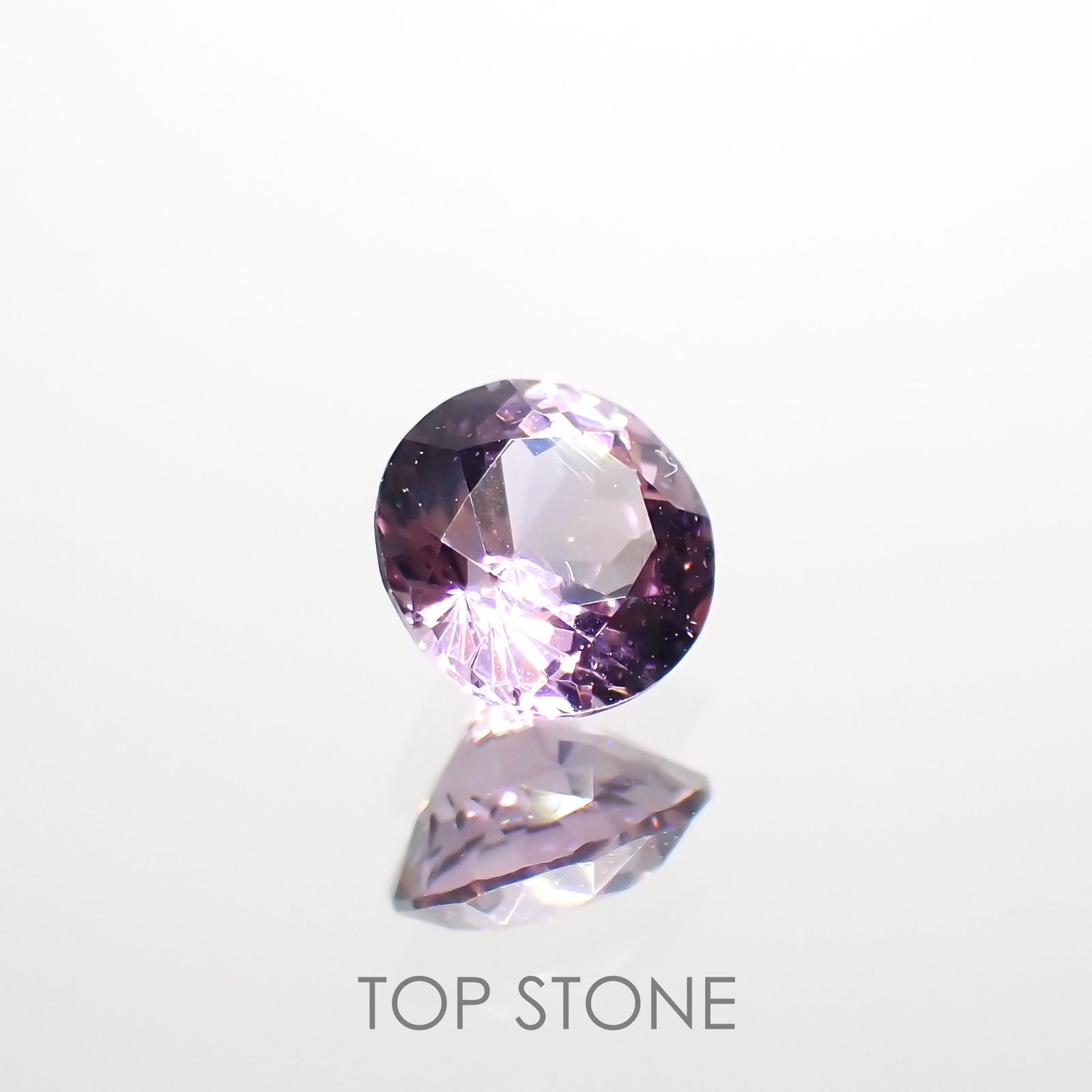 ラベンダーピンクスピネル(宝石名スピネル)ビルマ/マダガスカル産 0.46ct 識別済[220114546]4.6x4.6mm前後
