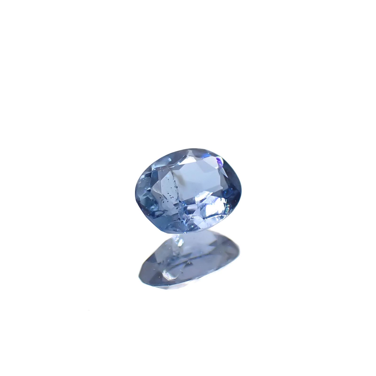 タトゥーアクアマリン ブラジル・ミナスジェライス州タトゥー鉱山産 0.13ct[240627941]3.8x3.1mm前後