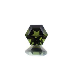 ◇ヘキサゴンカット◇グリーントルマリン(宝石名トルマリン) ブラジル/アフリカ産 識別済 0.31ct / 3.9x3.9mm前後 [21019158]