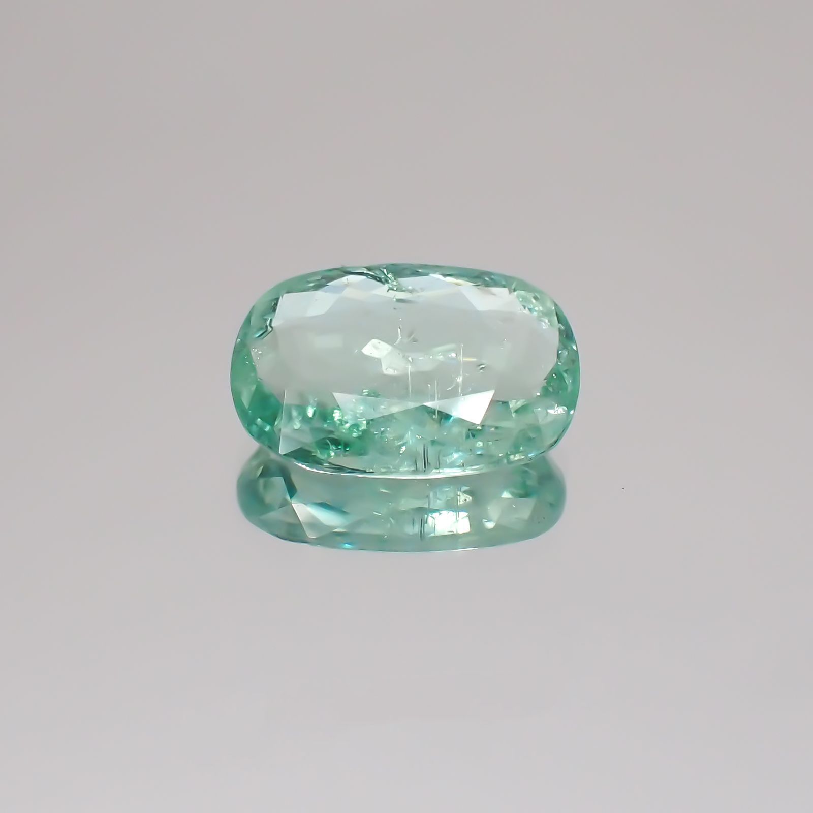 パライバトルマリン(宝石名トルマリン/別名パライバ・トルマリン) モザンビーク産 2.337ct ソ付(宝貴協)[21019384]11.1×8.0mm前後