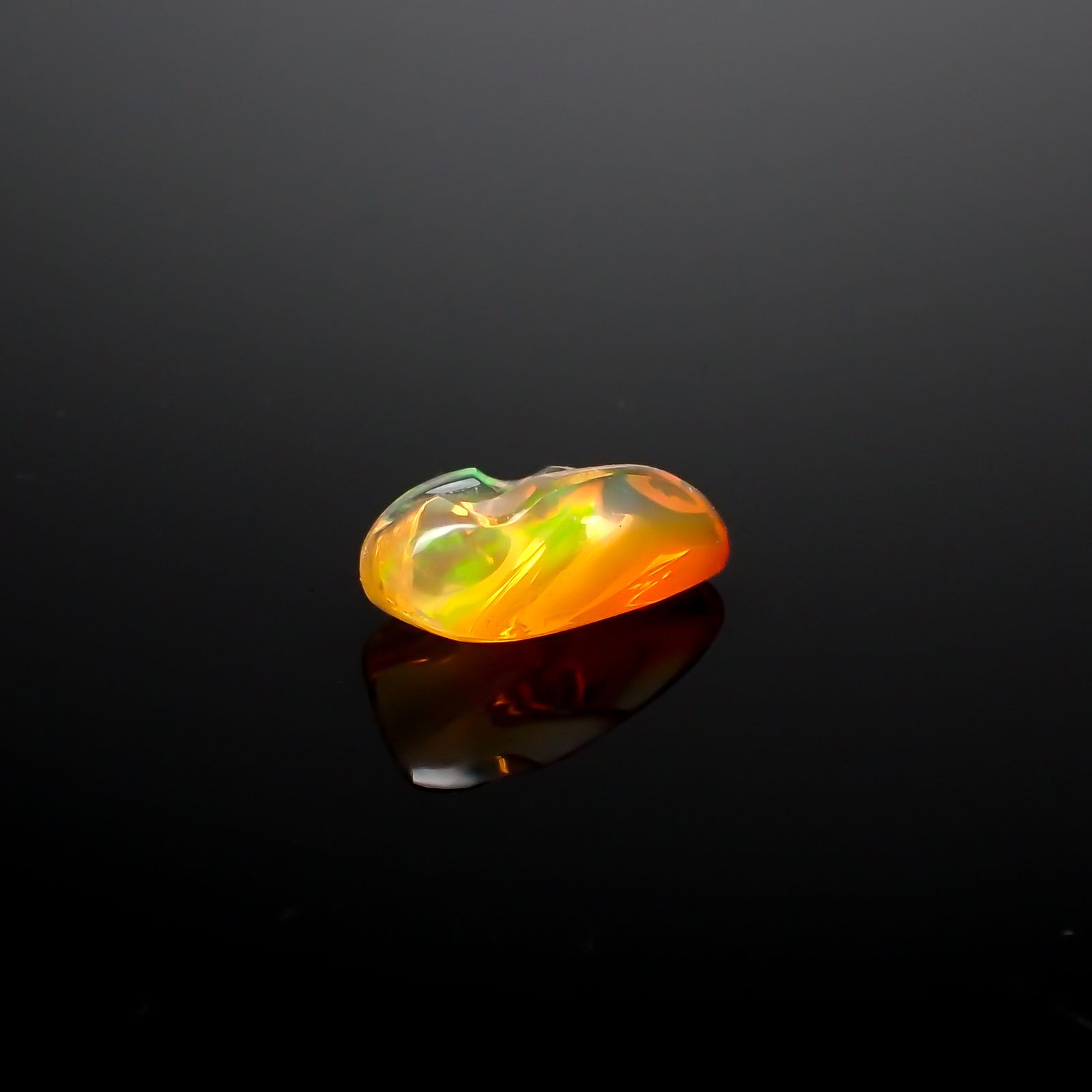 ファイヤーオパール 原石 メキシコ産 2.20ct[240226185]12.6x7.2mm前後