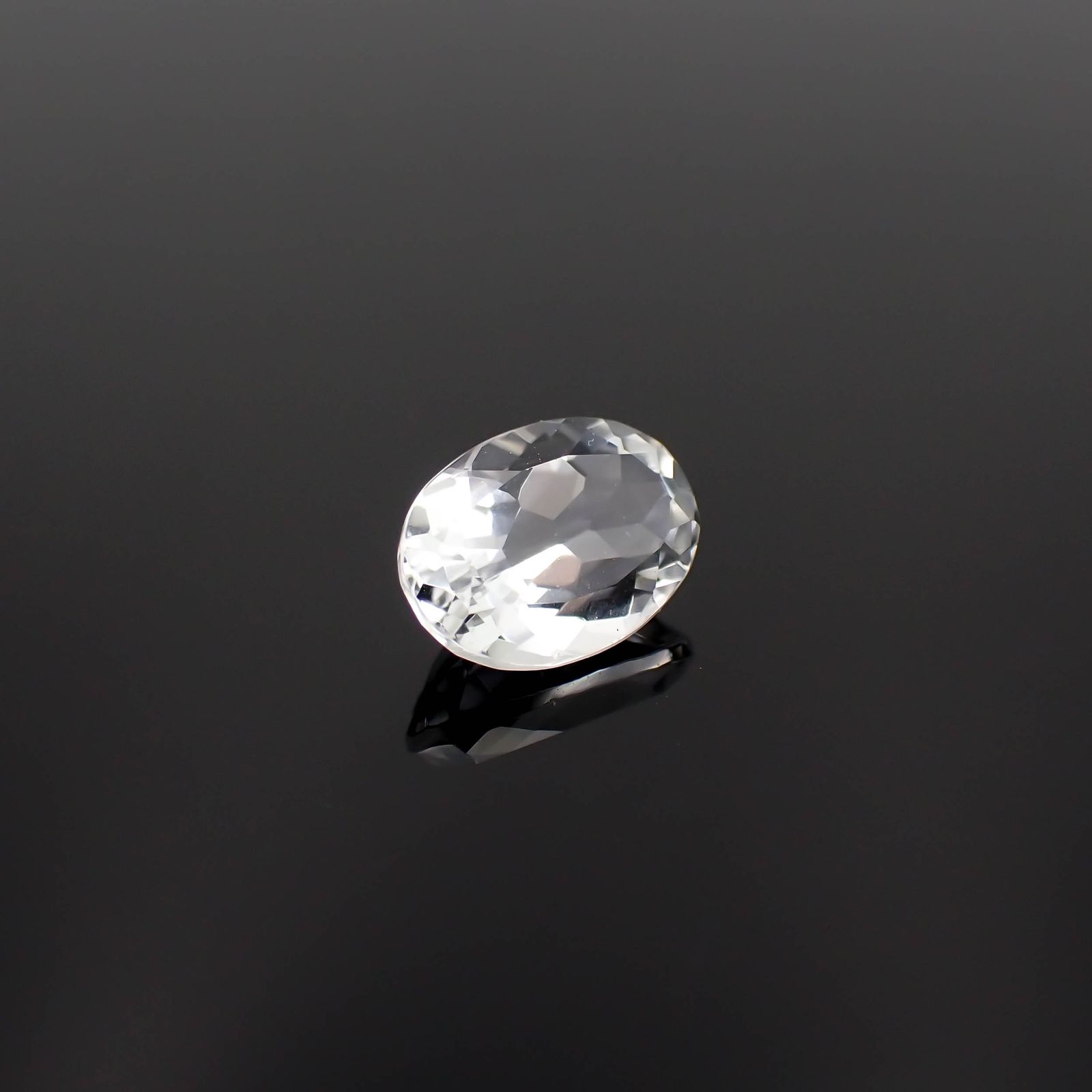 ゴッシェナイト パキスタン・ヒマラヤ産 0.67ct[230421837]6.9x4.9mm前後