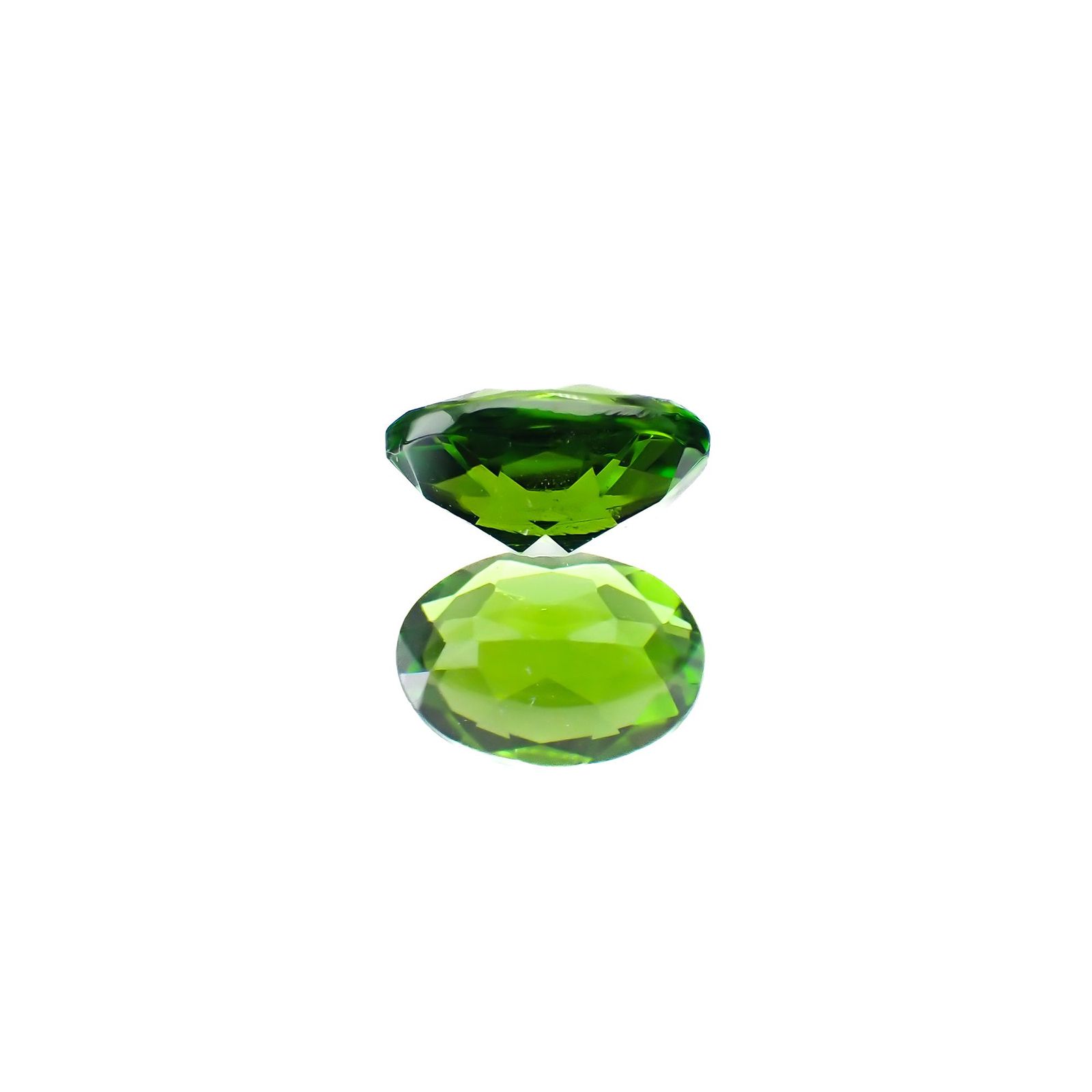 クロムダイオプサイド(宝石名クロム・ダイオプサイド)ロシア産 0.92ct 識別済[220917658]7.1x5mm前後